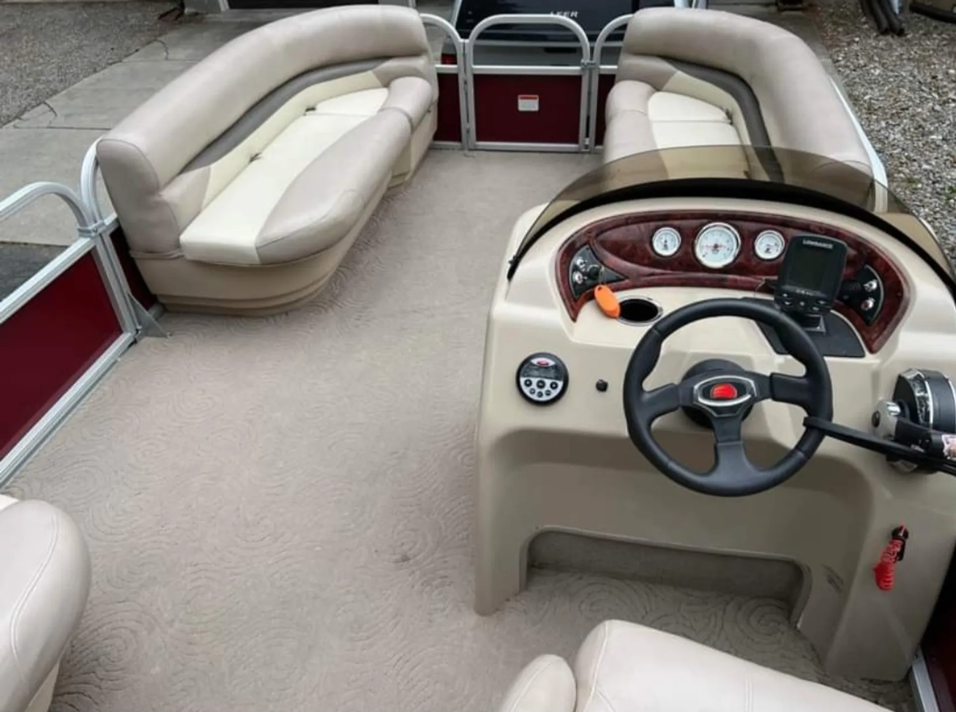 SUN TRACKER BY TRACKER MARINE PARTY BARGE 18 DLX W/40ELPT 4-S in Spokane, WA — photo 3