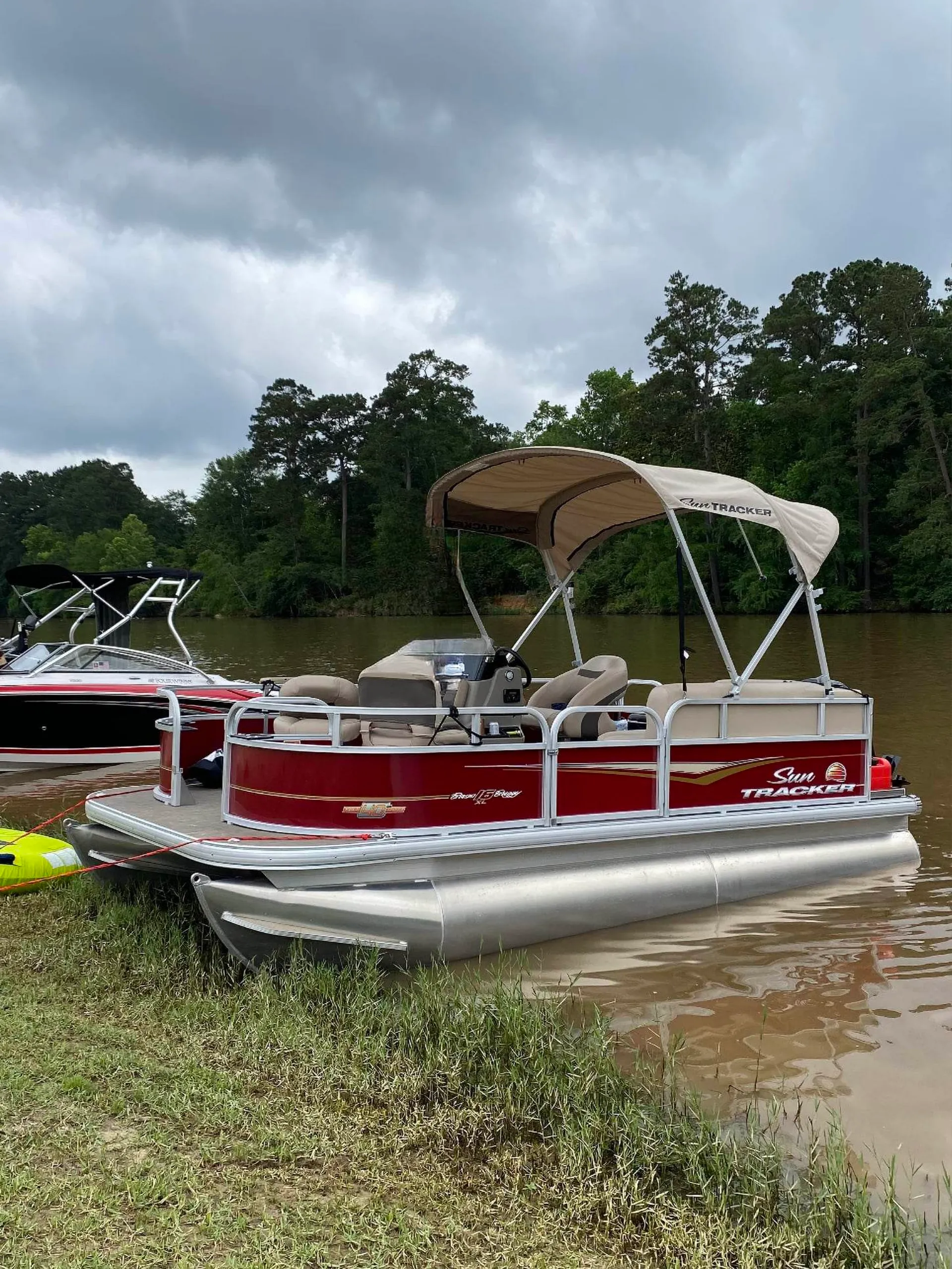 BRAND NEW Pontoon - Great for Boating, Fishing, & Partying