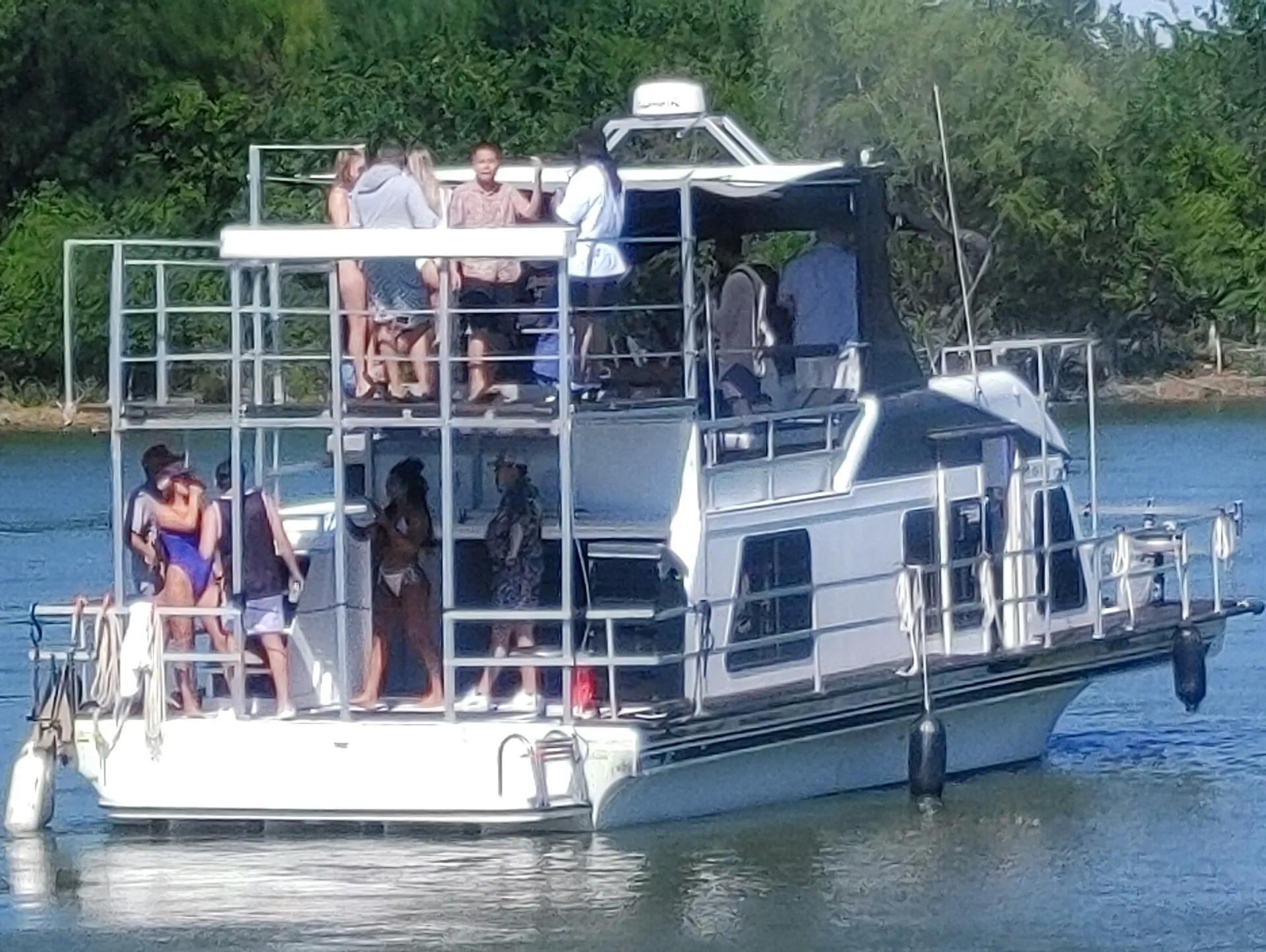 STRANGER DANGER LUXURY PARTY BOAT LAKE LEWISVILLE