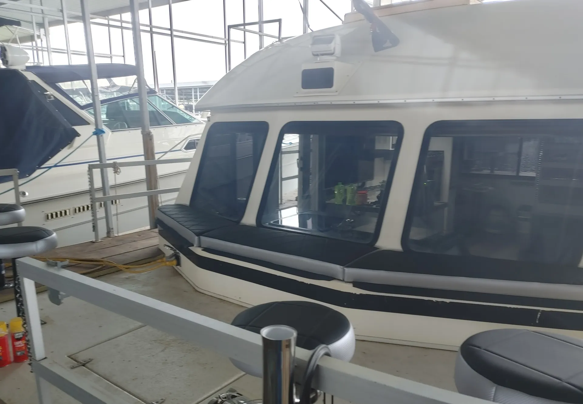 STRANGER DANGER LUXURY PARTY BOAT LAKE LEWISVILLE