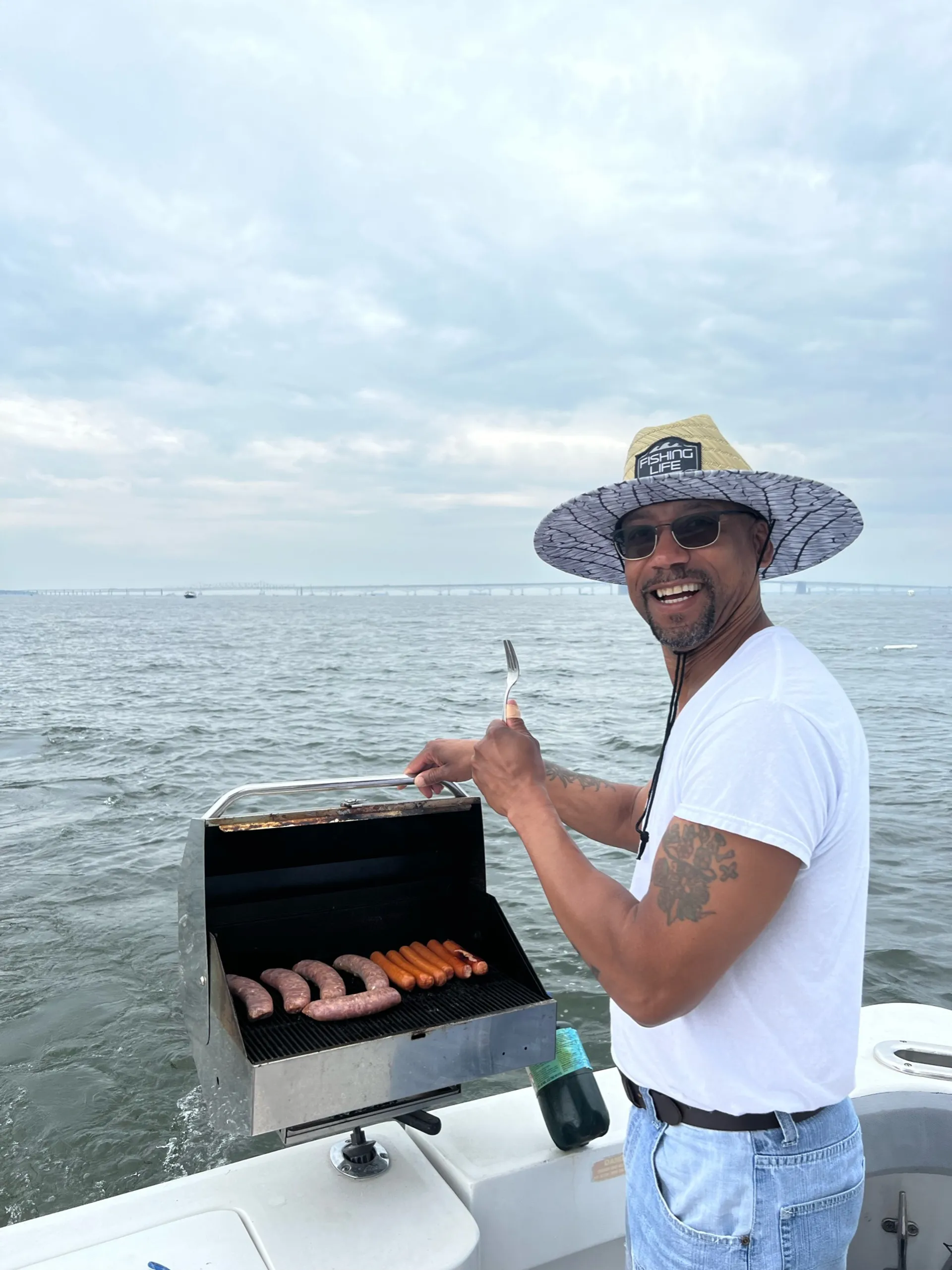 Party boat sunset cruises and fishing 