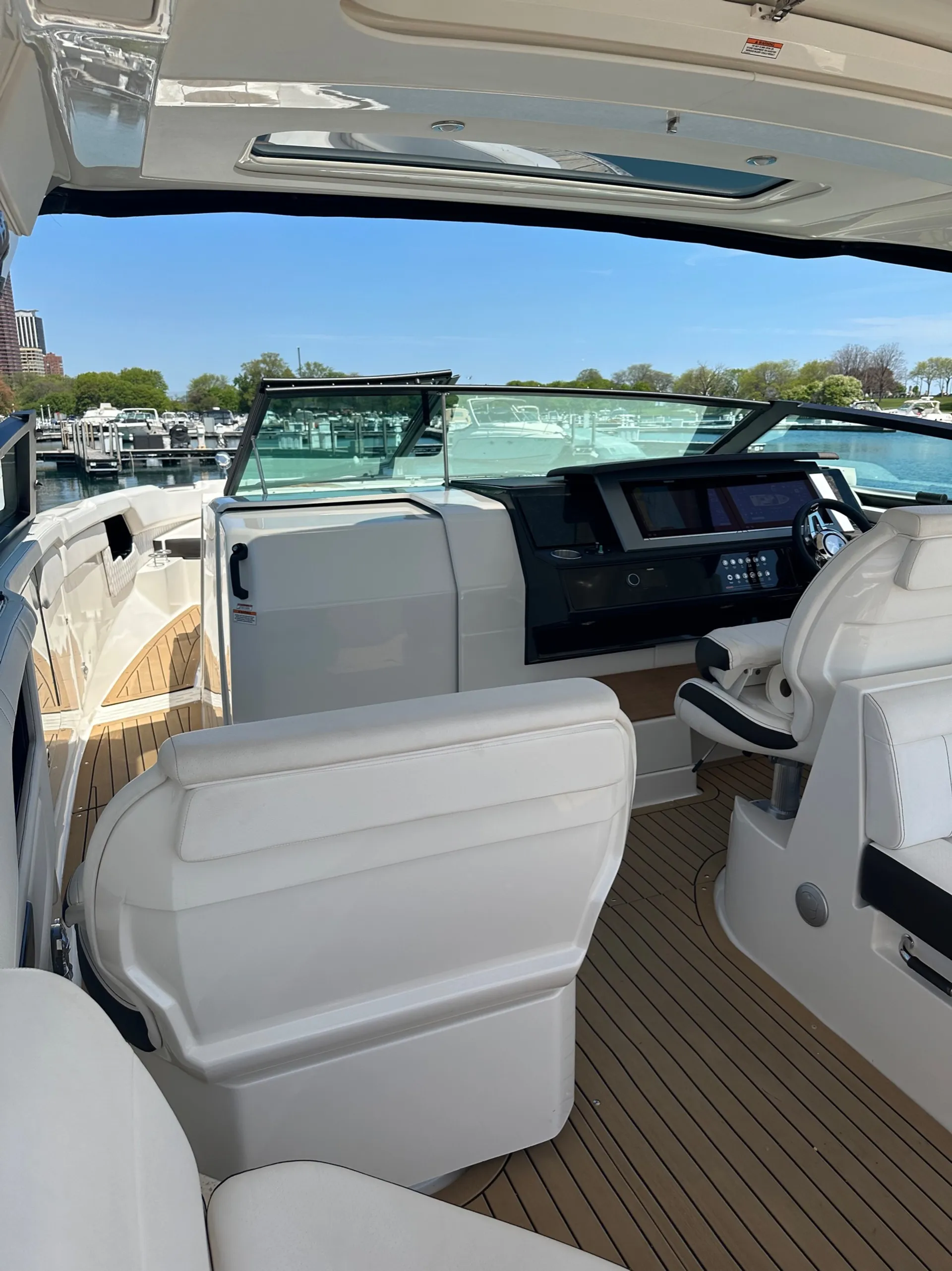 2020 Sea Ray 40' Lock Leader