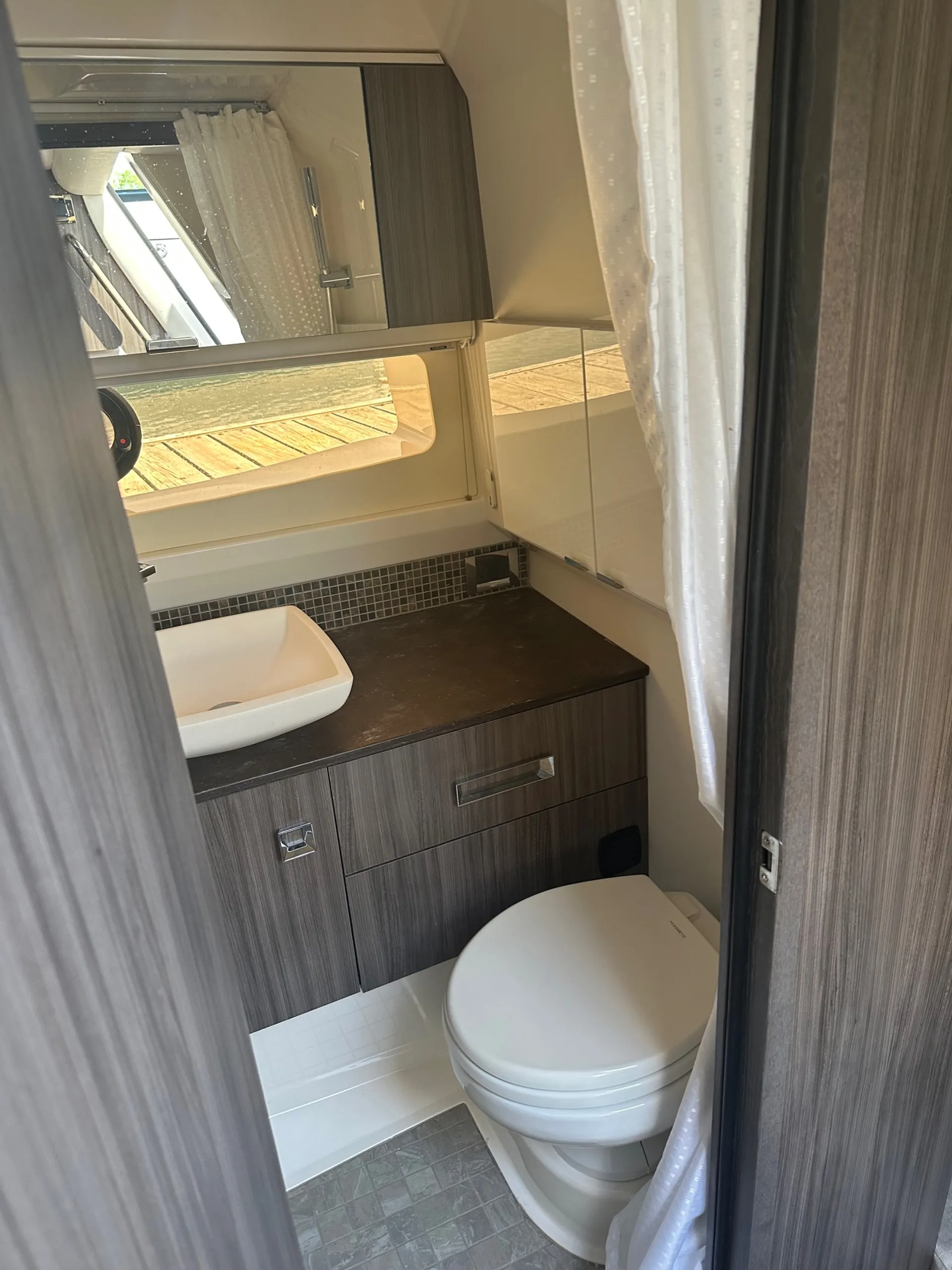 2020 Sea Ray 40' Lock Leader