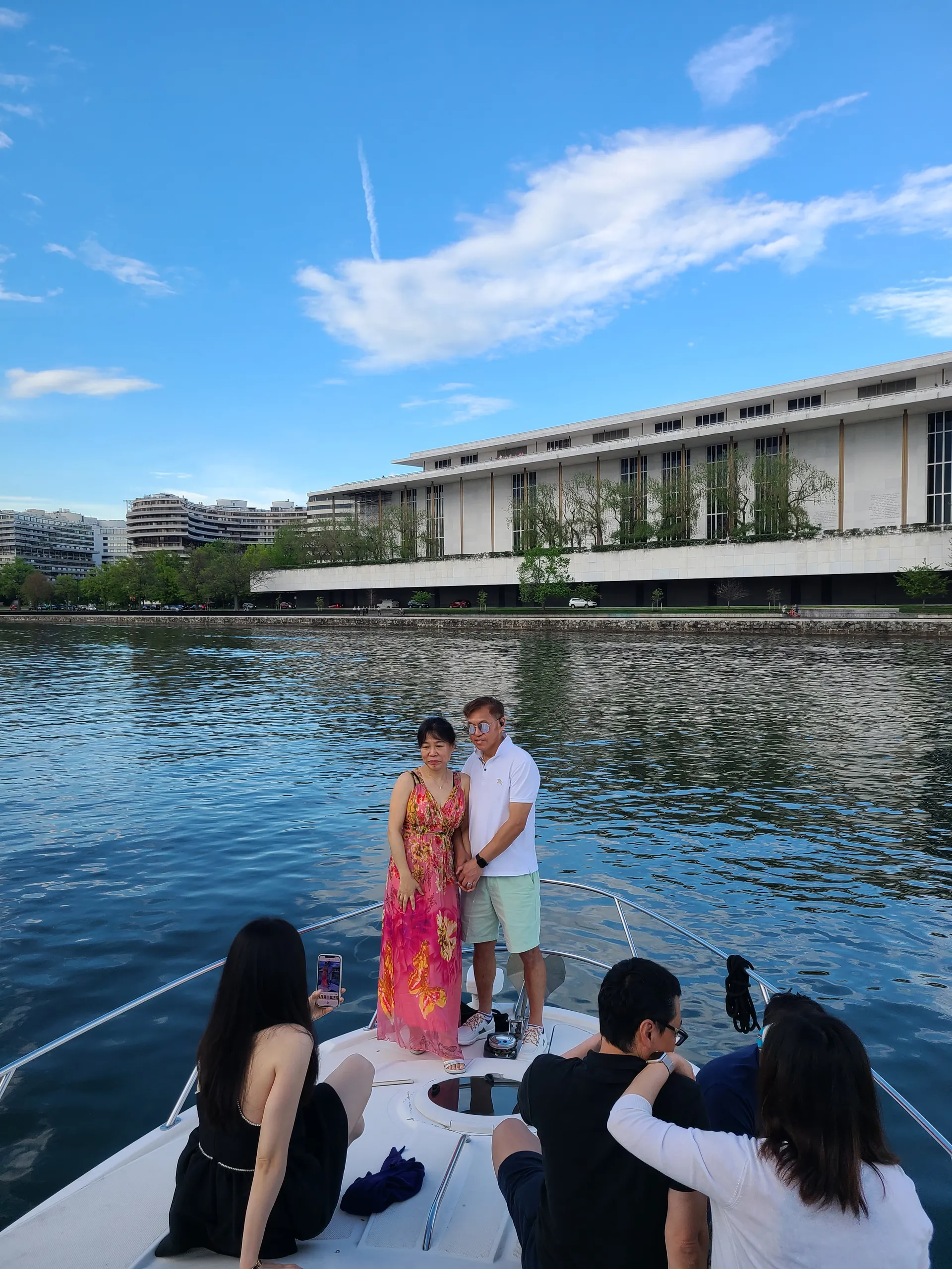 Cruise Washington DC waterways in luxury and style on Arabella!