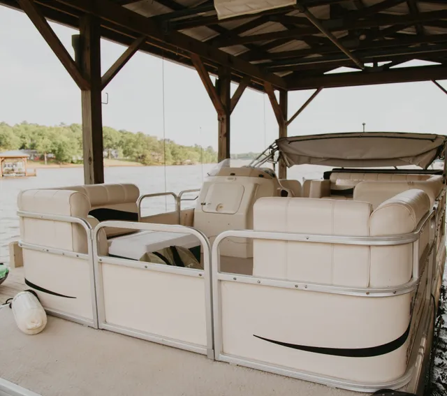 Rent a Godfrey Marine pontoon in Waterloo, SC near me