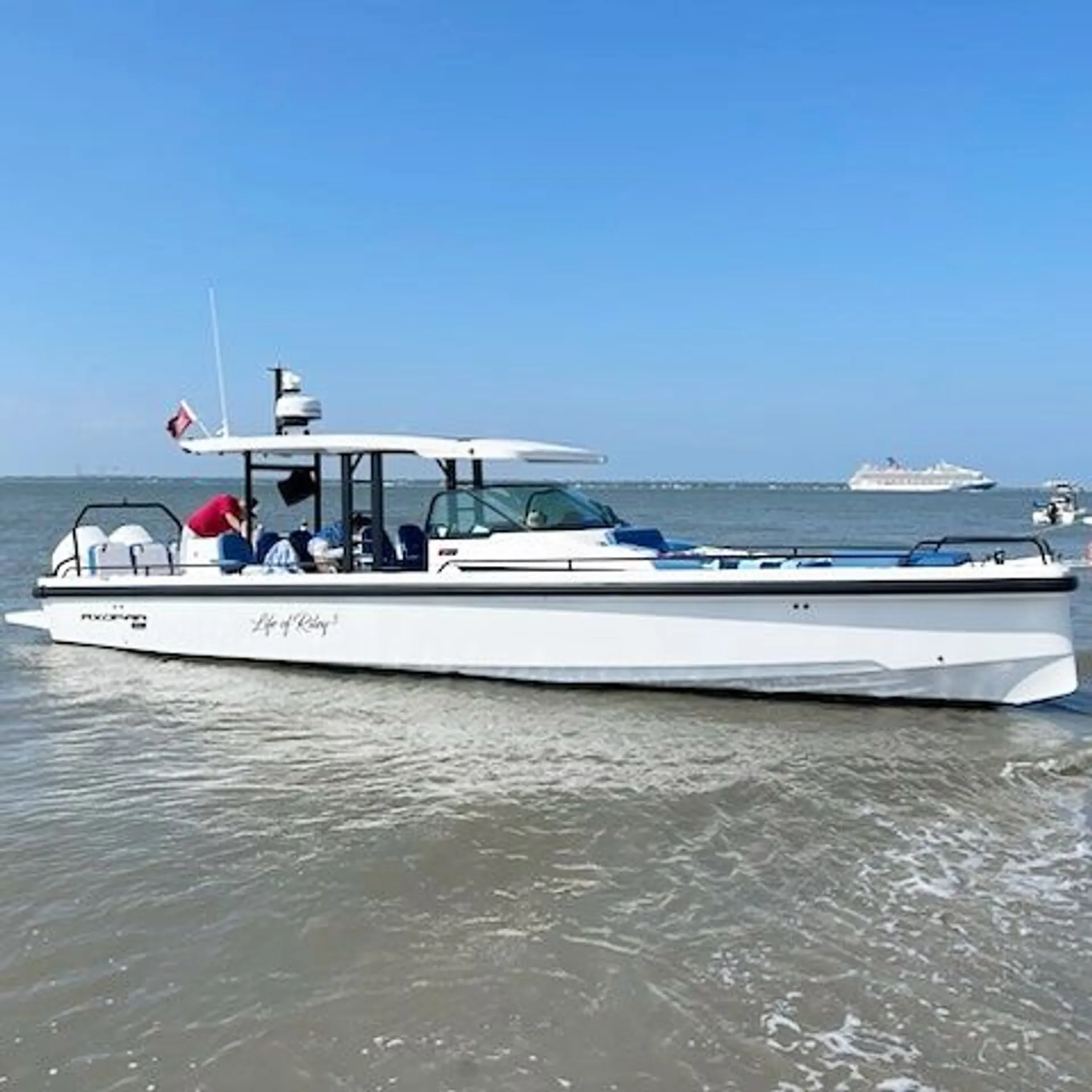 Luxury Axopar 37 Sun Top up to 13 guests! Restroom on board!