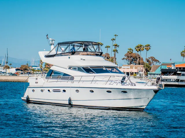 Rent a Johnson motor yacht in Marina del Rey, CA near me