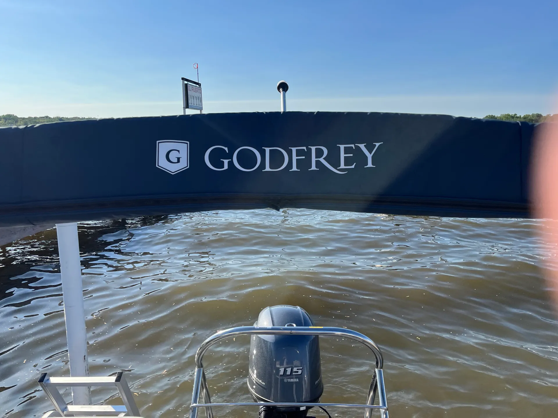 2023 Sweetwater Pontoon w/ 115 HP Yamaha. Multi-Day bookings available