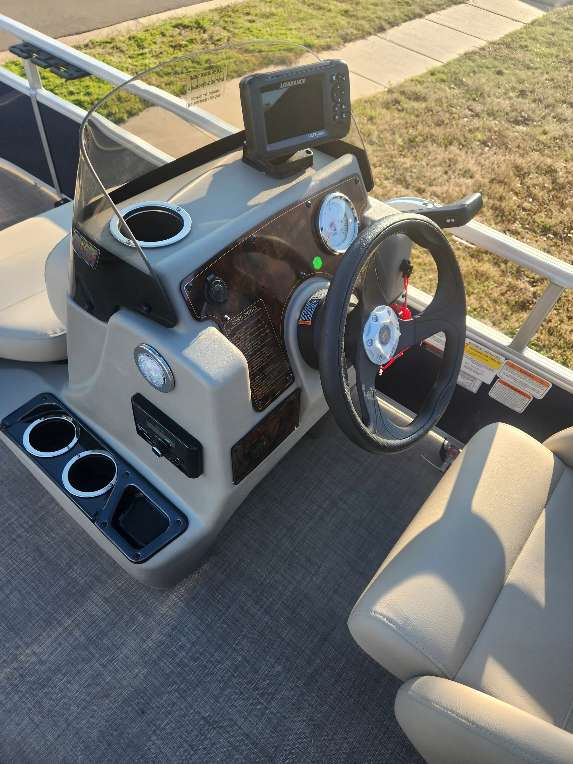SUN TRACKER BASS BUGGY 16 XL in Oklahoma City, OK — photo 5