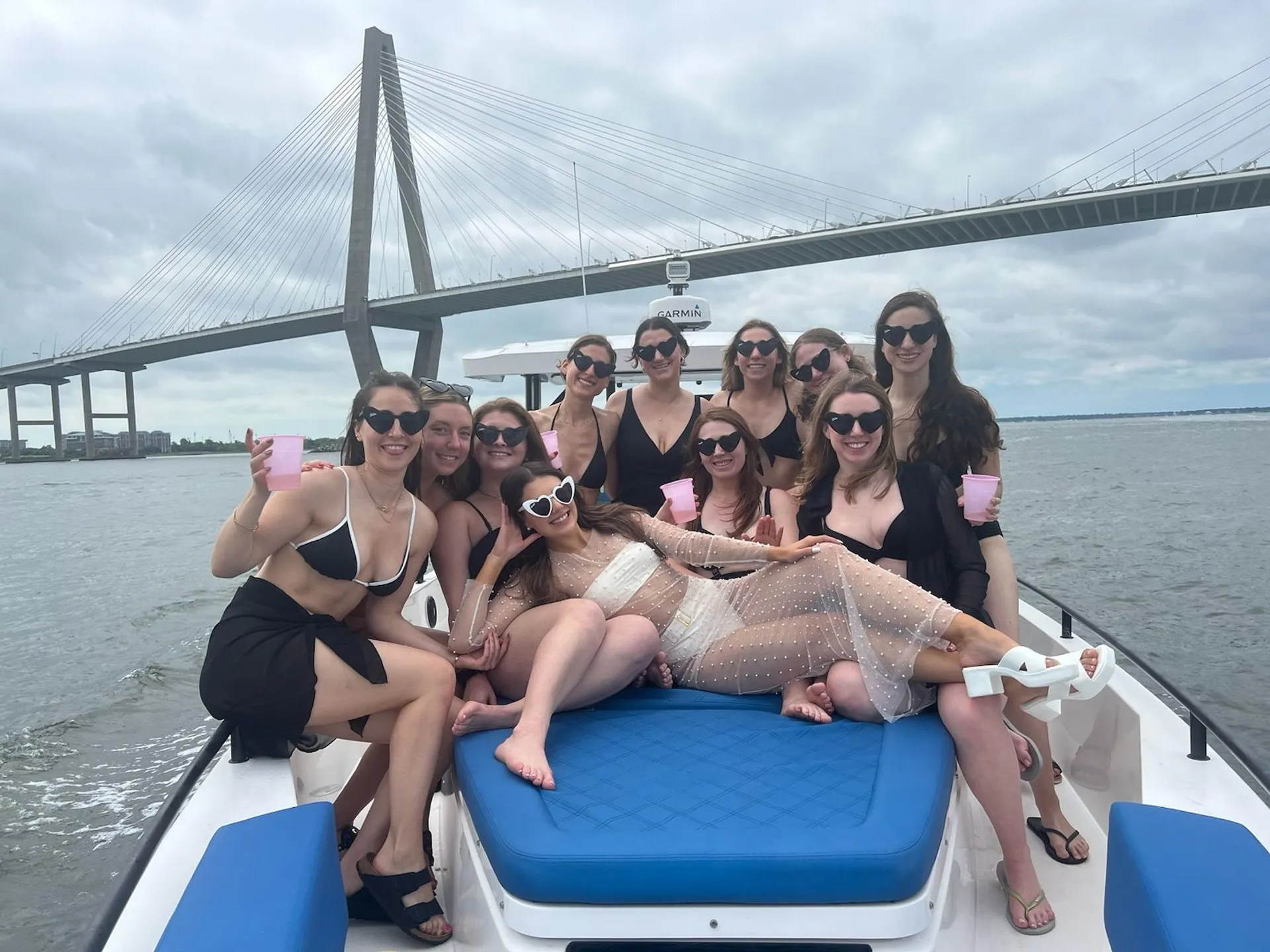 Luxury Axopar 37 Sun Top up to 13 guests! Restroom on board!