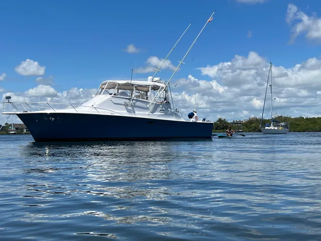 Rent a Ocean Yachts flybridge in Stuart, FL near me