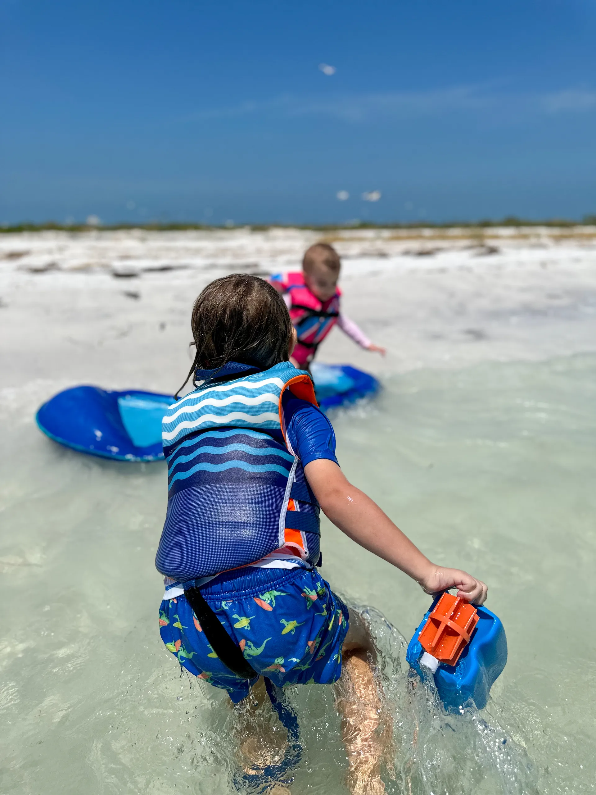 NEW Luxury Boat, Fuel Included - BT sound system with licensed Captain