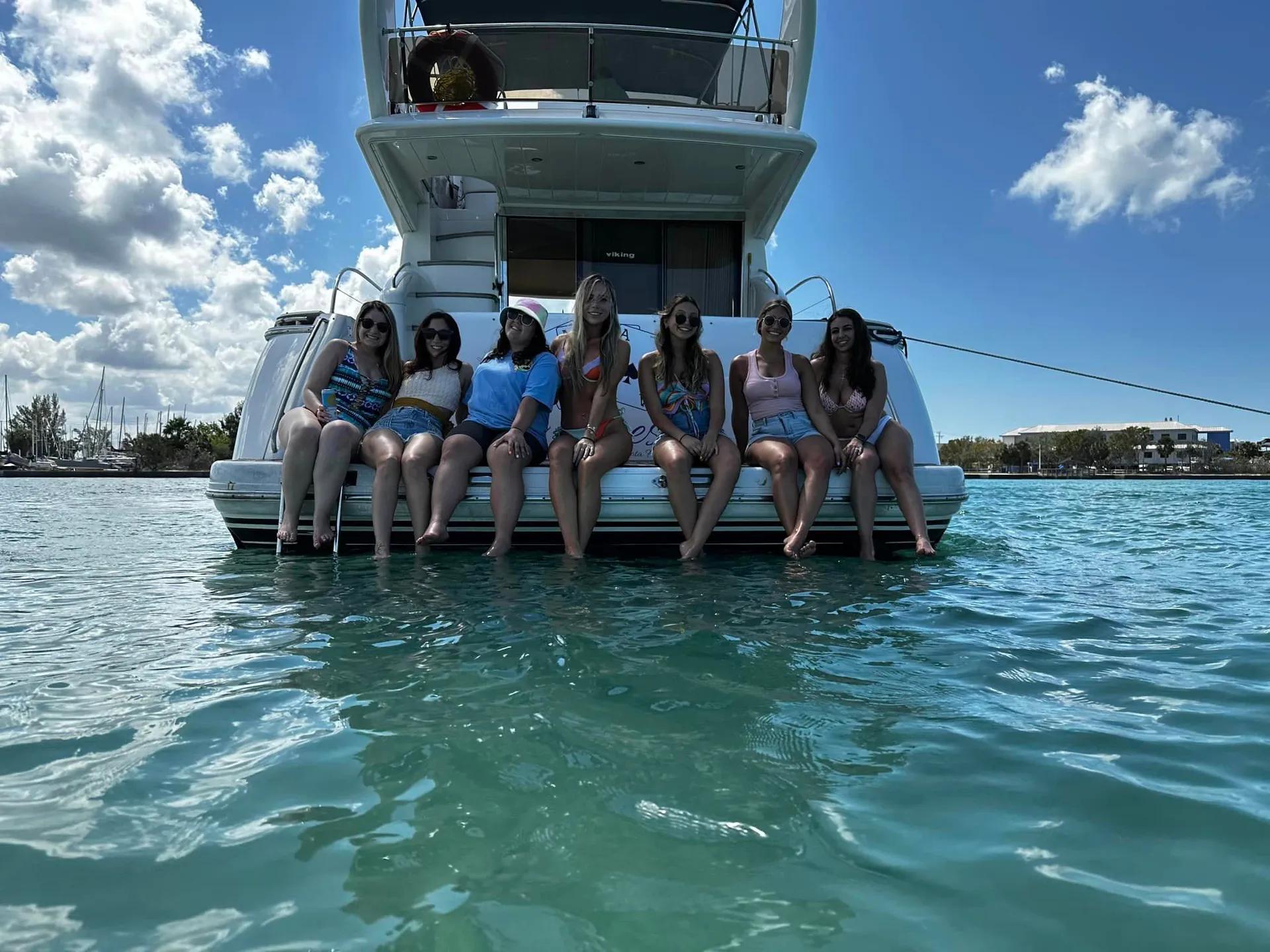 Viking Yacht 46 Flybridge Yacht Volvo in Sarasota, FL — photo 10