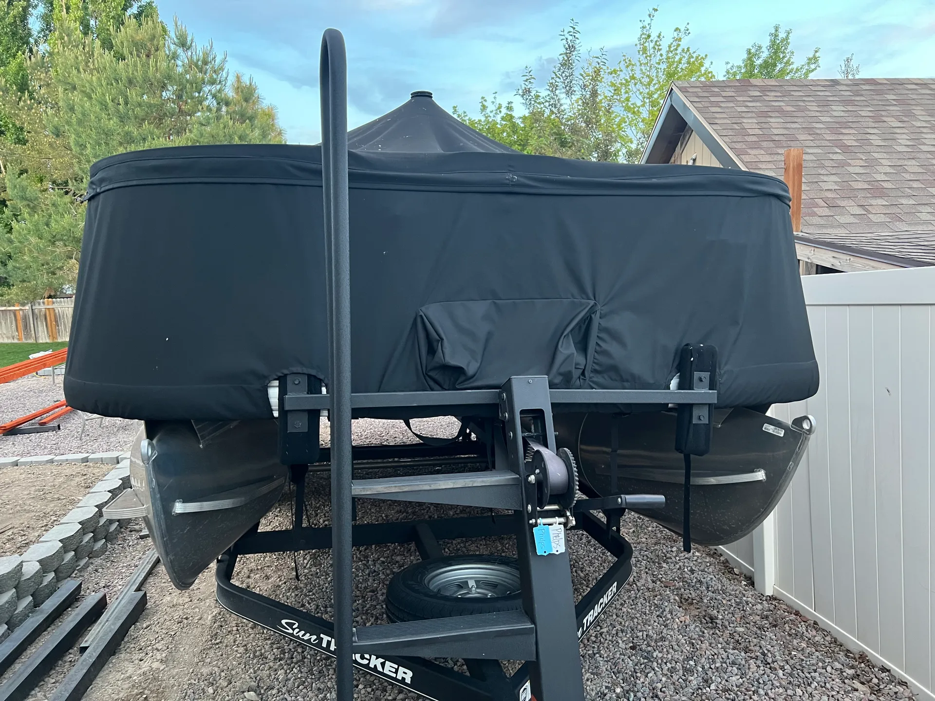 Pontoon Boat. 20 foot, 90 horse. Multi-day discount!