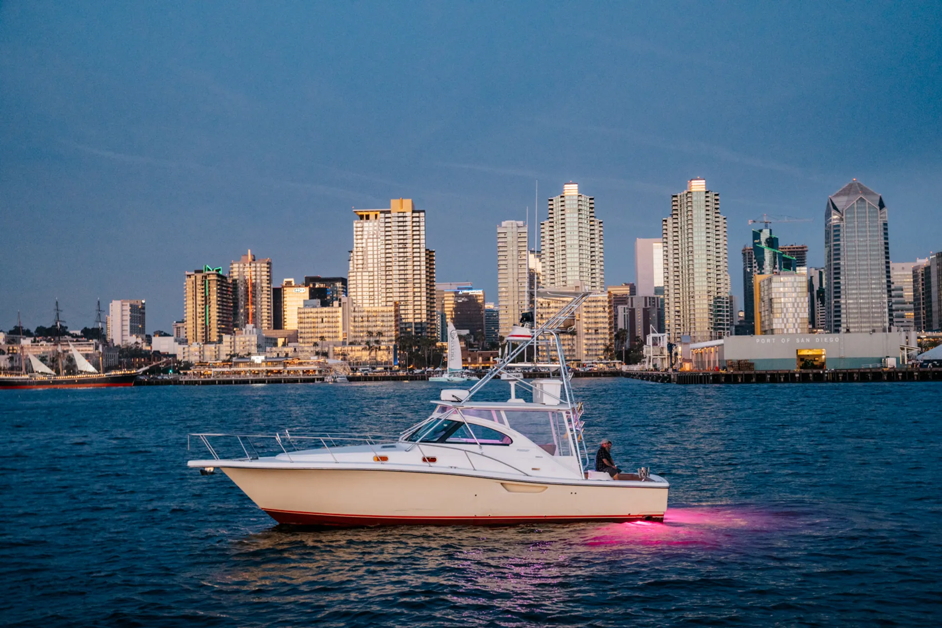 Chillest Party Yacht 🎵🍹🍸🥂🍾🛥️👙🏝️in SD Bay Up To 12ppl $300/hr