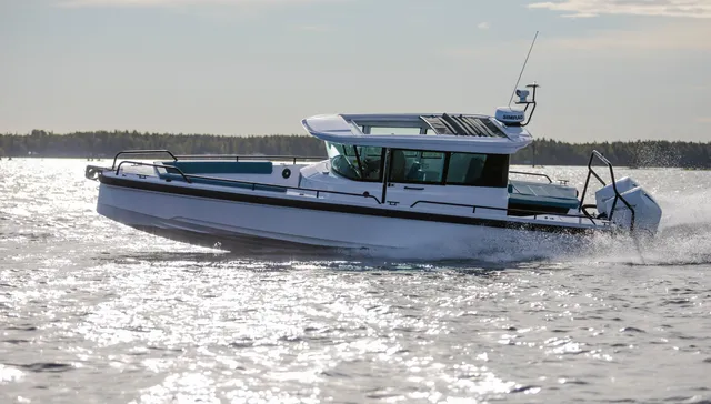 Rent a Axopar pilothouse in Savannah, GA near me