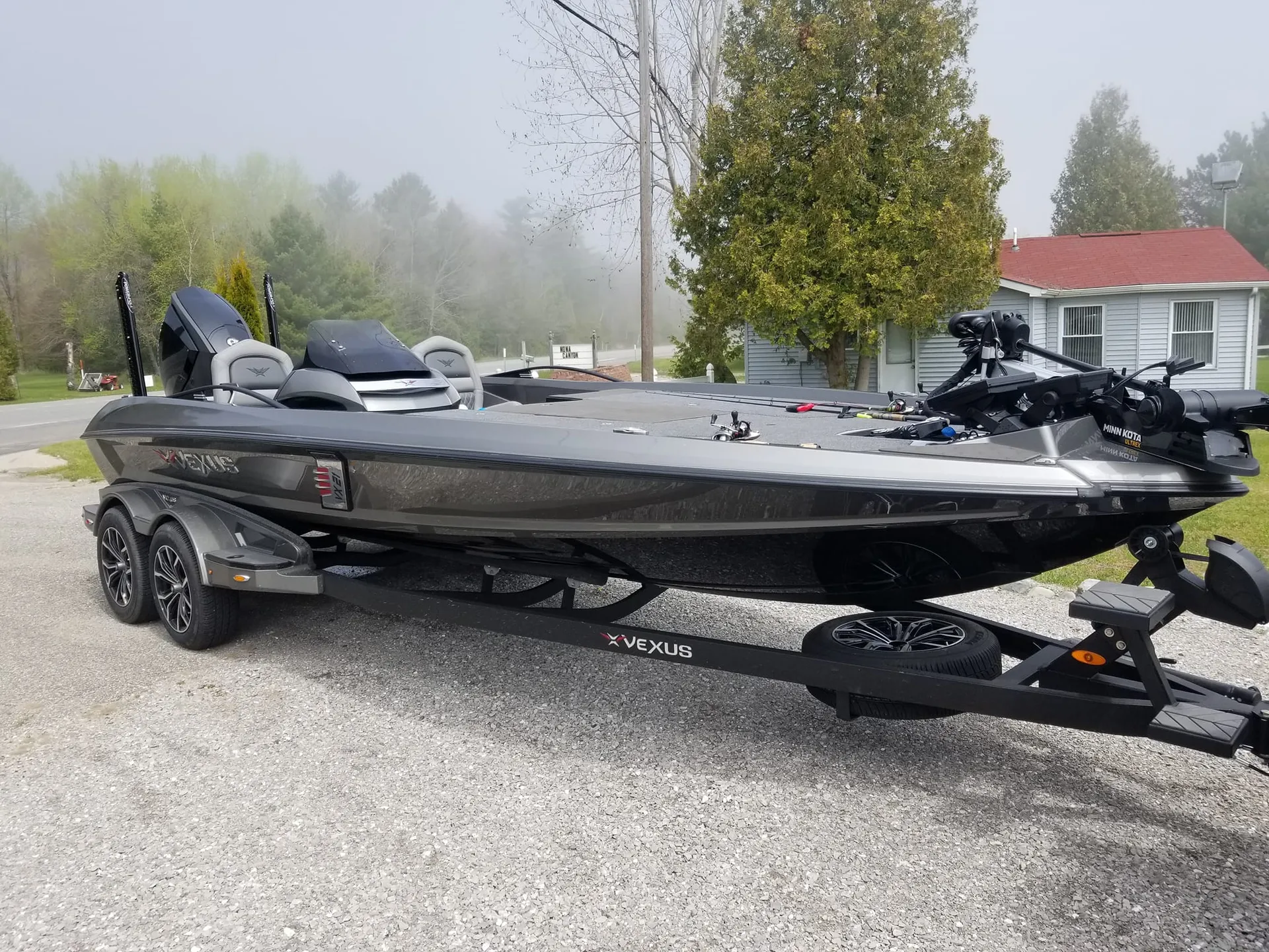 Vexus VX21Bass Boat (Tournament Ready)