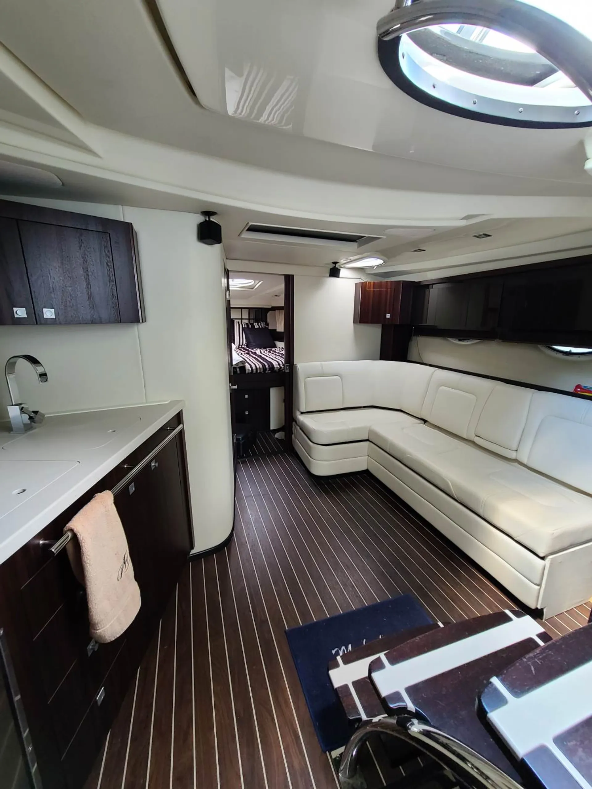 41' Luxury yacht on Winnipesaukee 