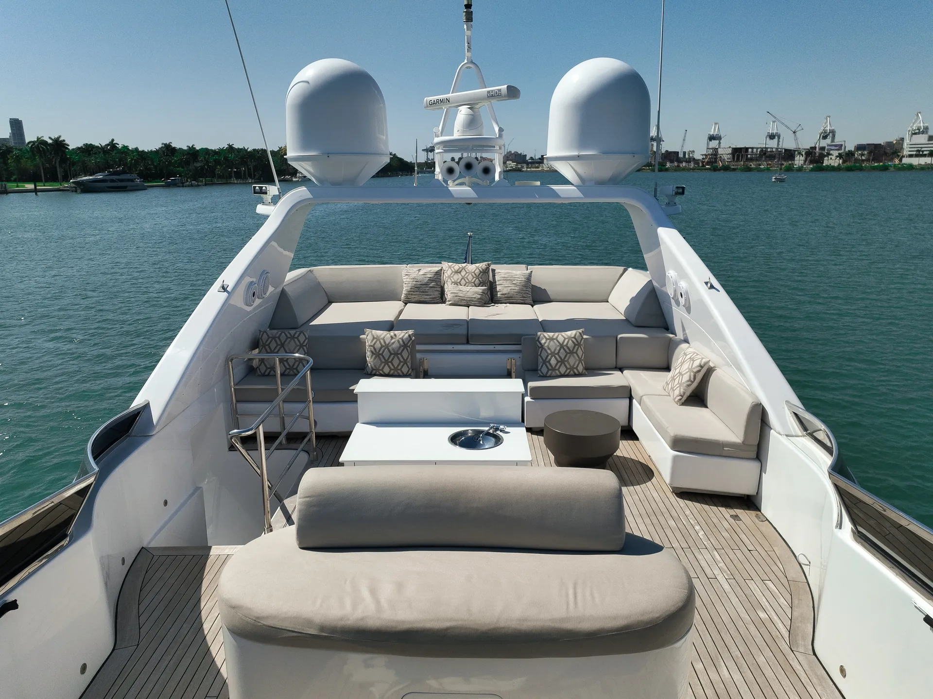 105' Leopard includes tip and water toys