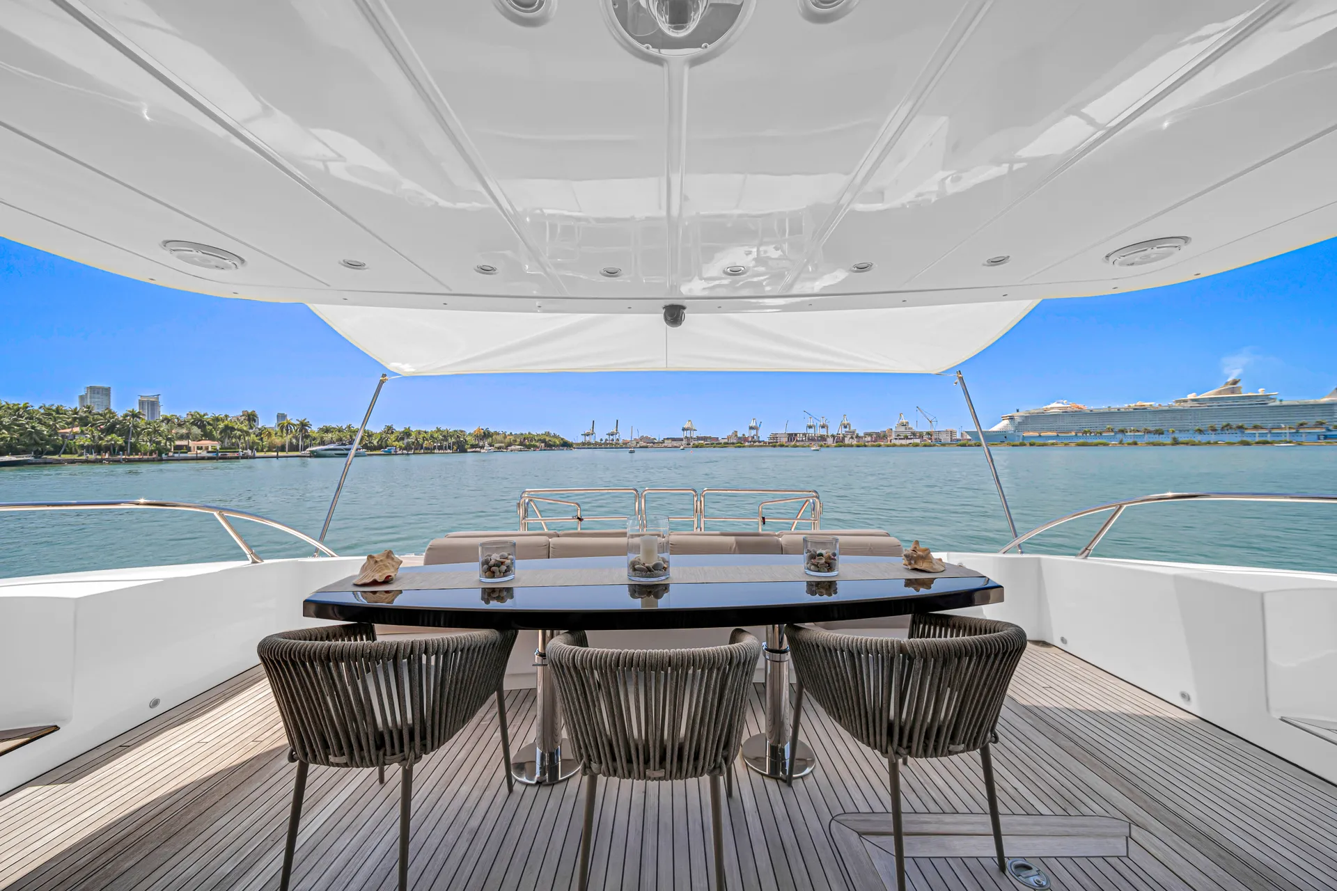 105' Leopard includes tip and water toys