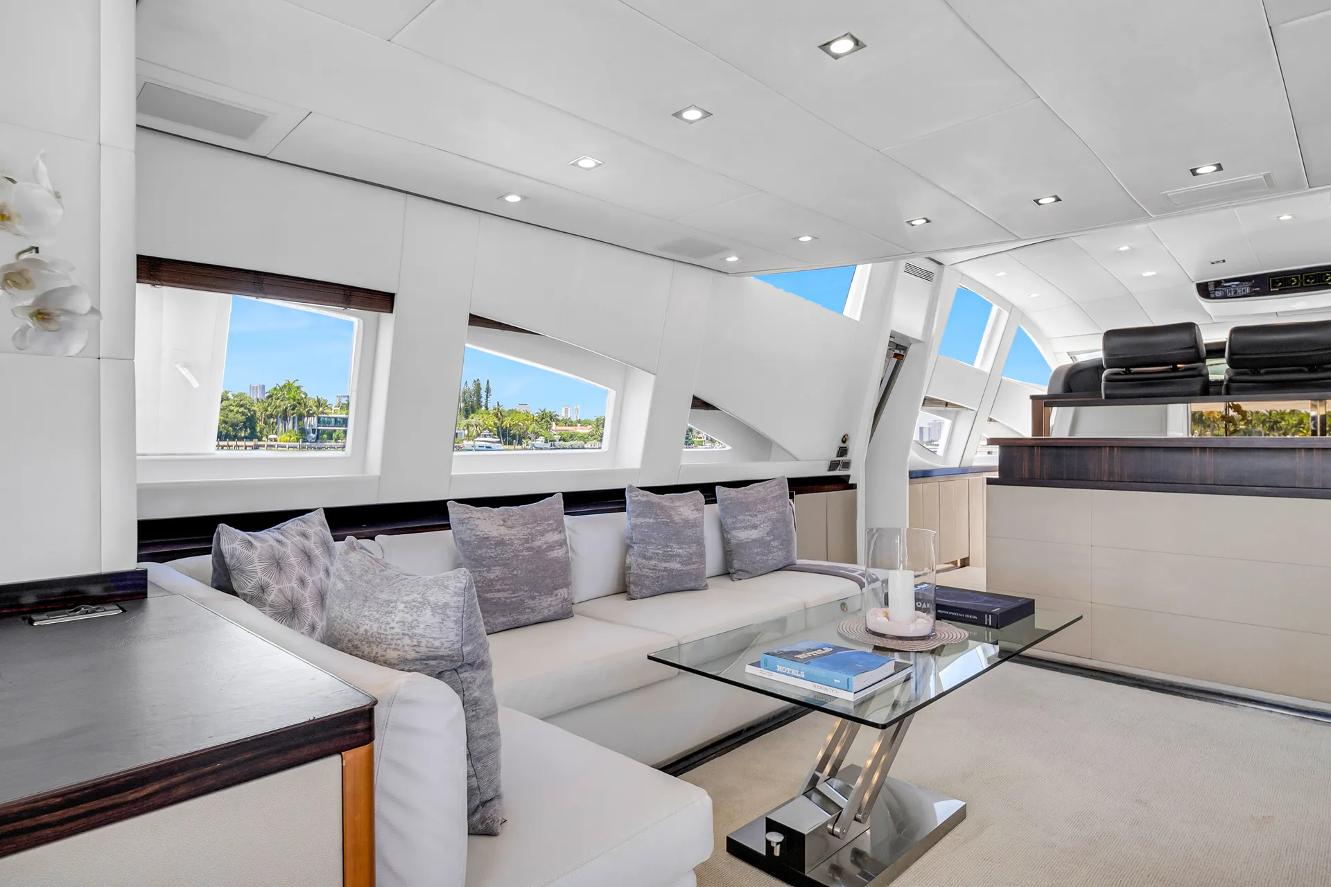 105' Leopard includes tip and water toys