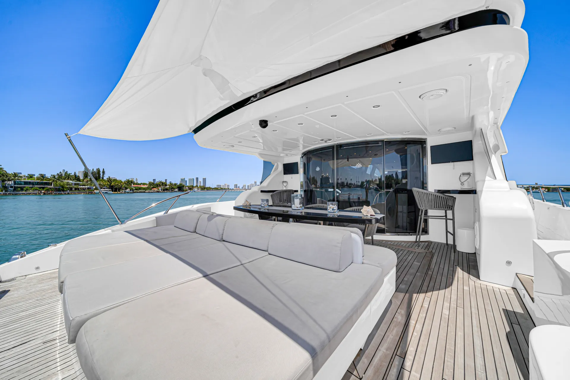 105' Leopard includes tip and water toys
