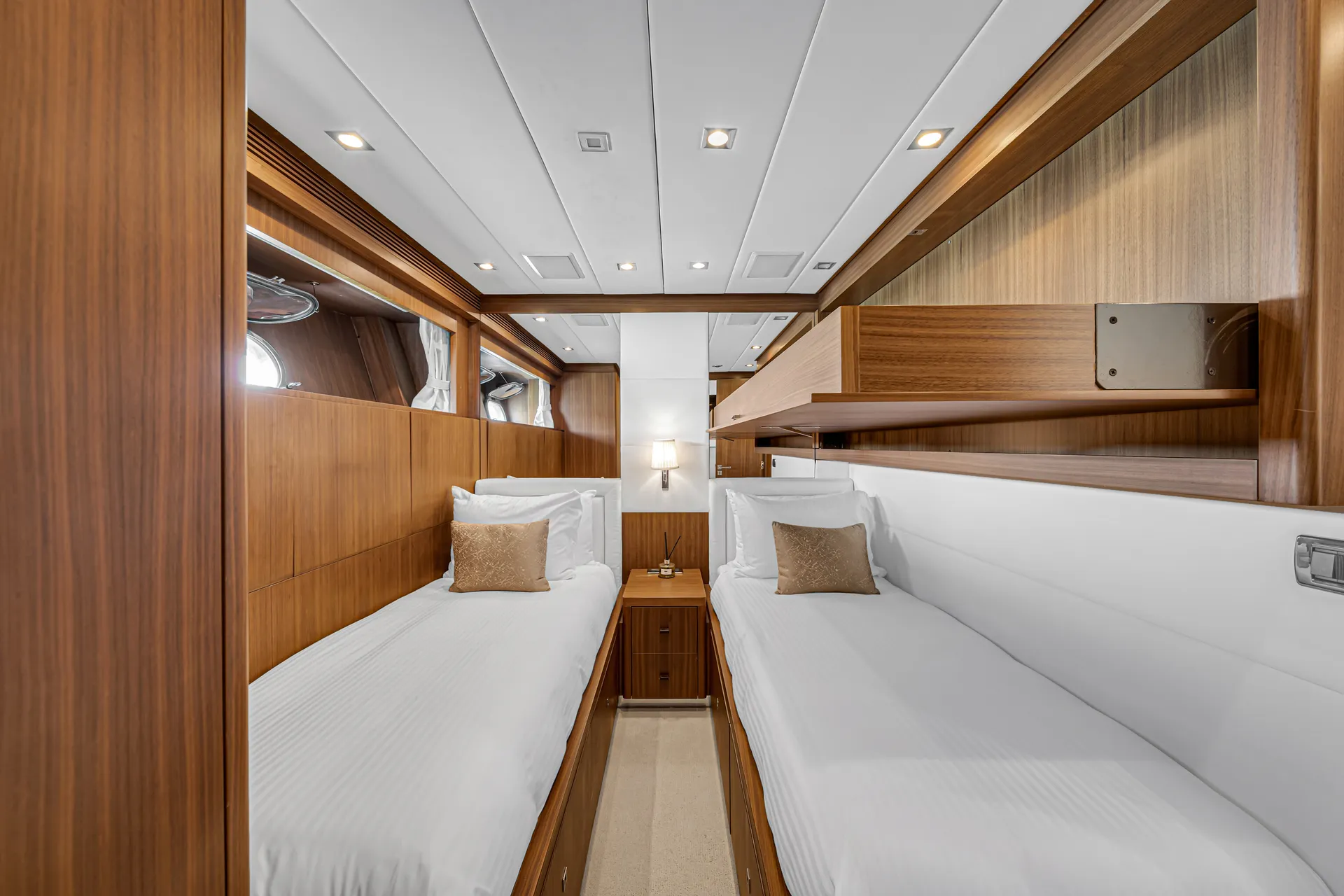 105' Leopard includes tip and water toys