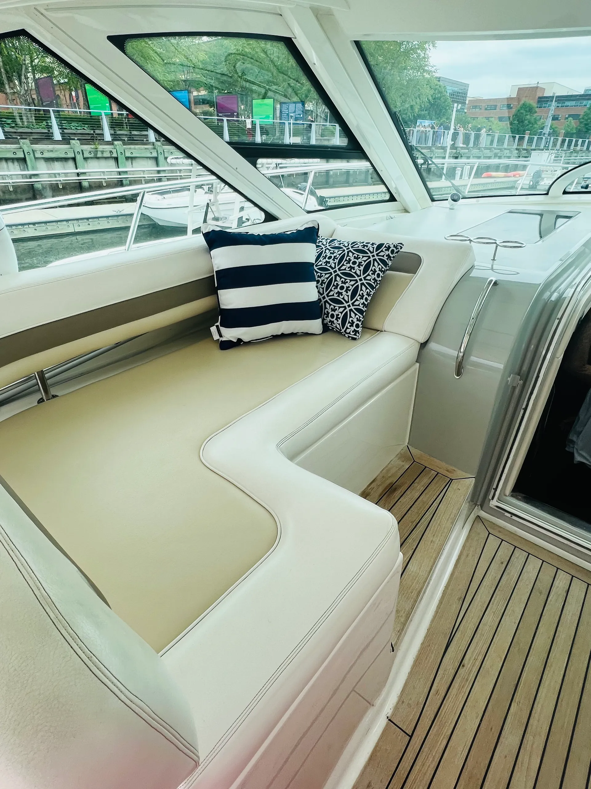 50'  Sea Ray Luxury sport Yacht