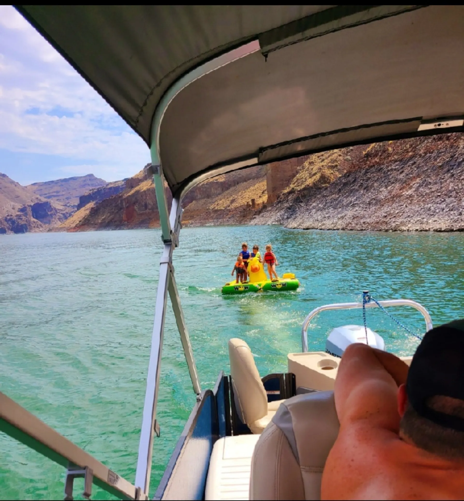 Don't worry we will dock it for you! Premier Gemini Tritoon Gas Inclu