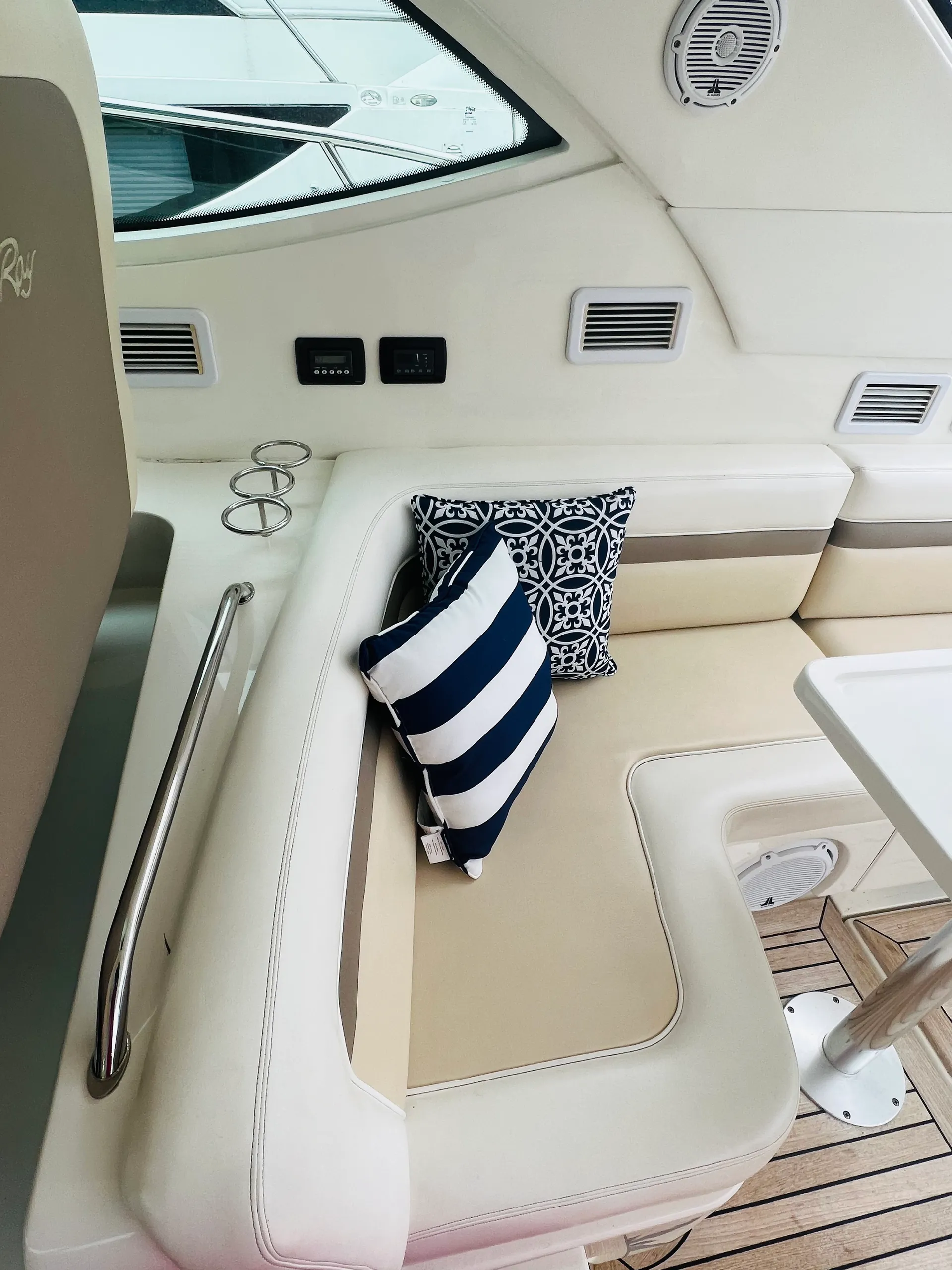 50'  Sea Ray Luxury sport Yacht