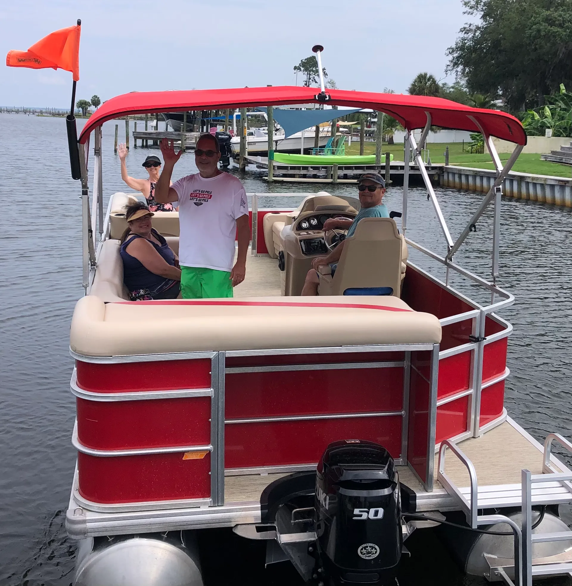 22' Leisure Craft - Built for fun! 11 ppl