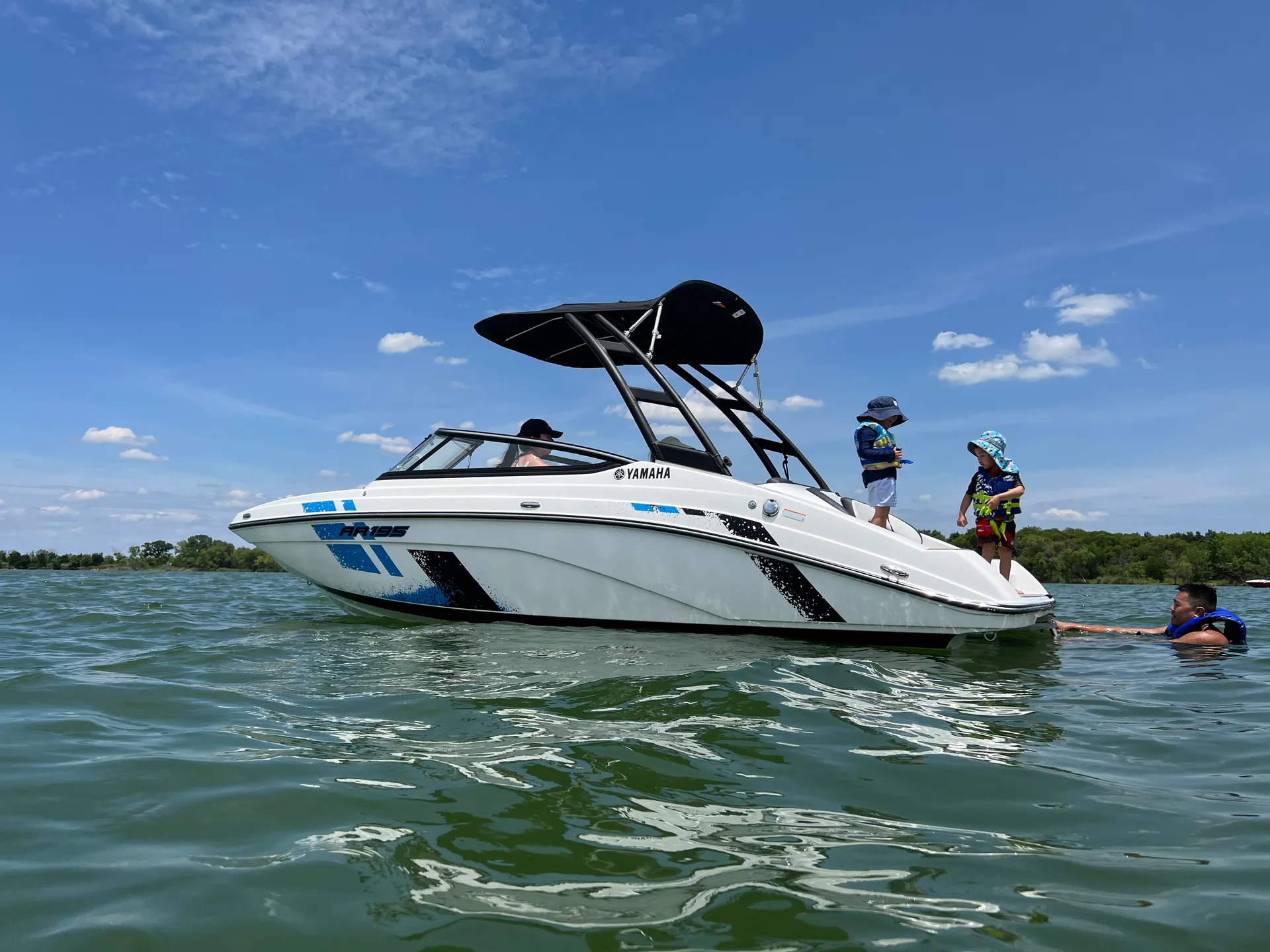 2022 Yamaha AR195 at Joe Pool Lake
