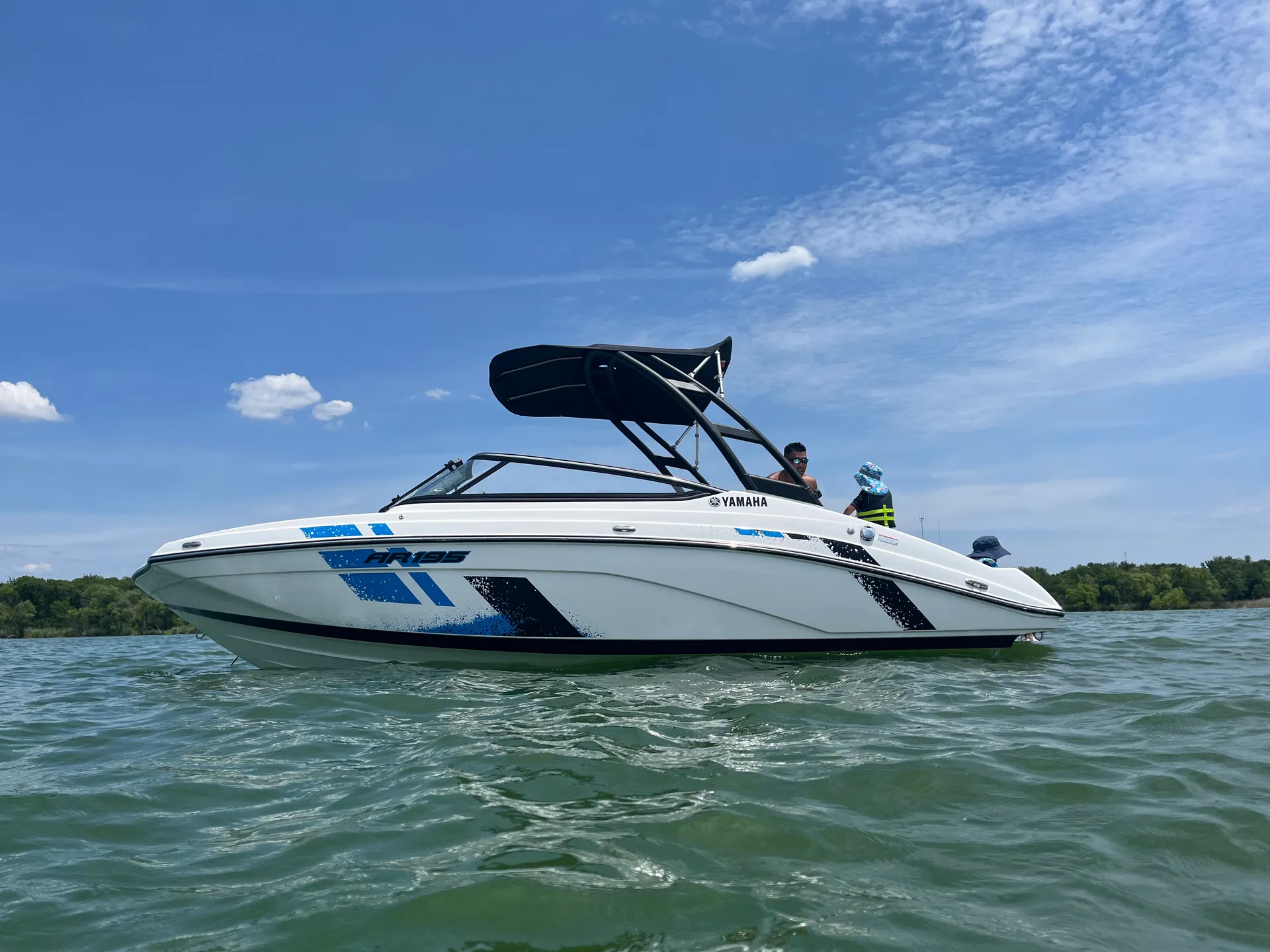 2022 Yamaha AR195 at Joe Pool Lake