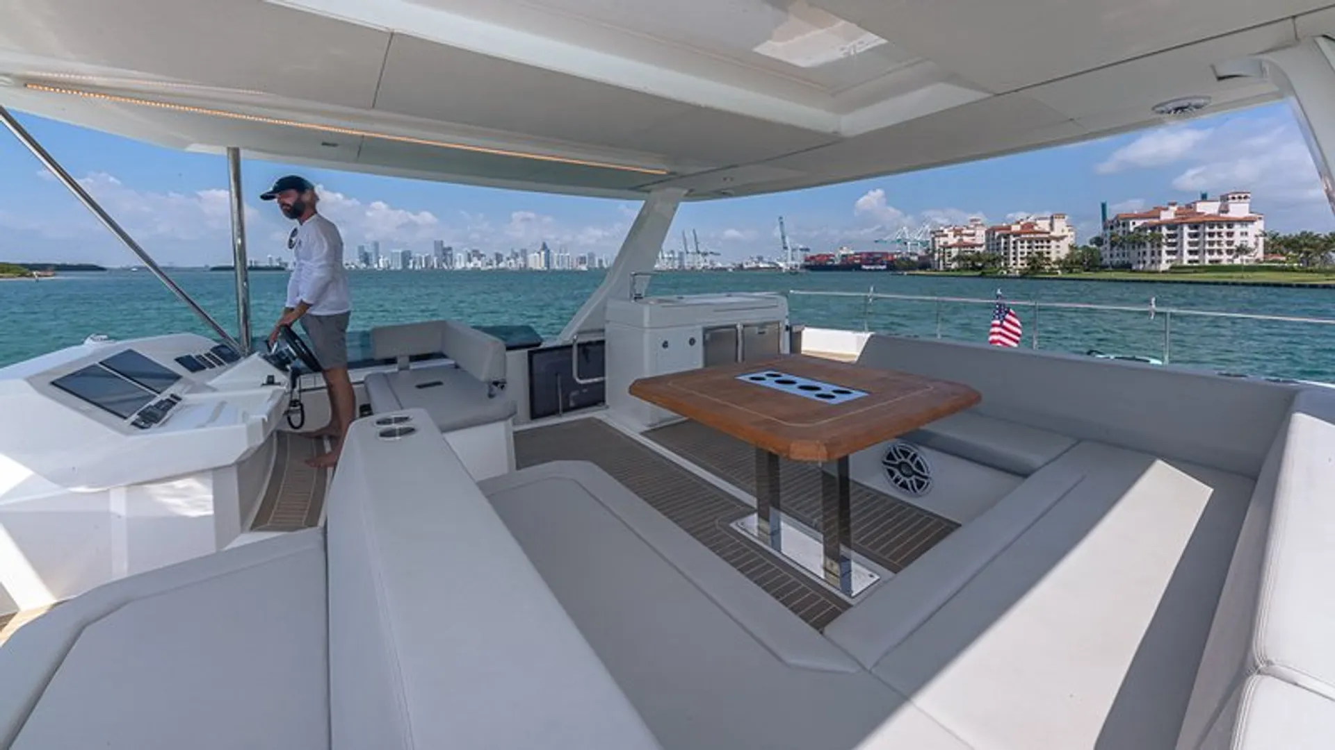 New 2024 Leopard Power Catamaran in Fort Lauderdale!