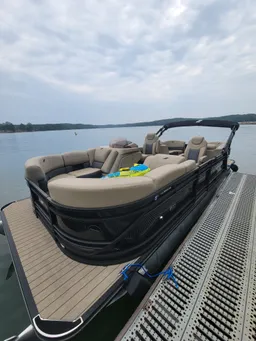 Luxury StarCraft, 12 Passenger with Tube! boat photo