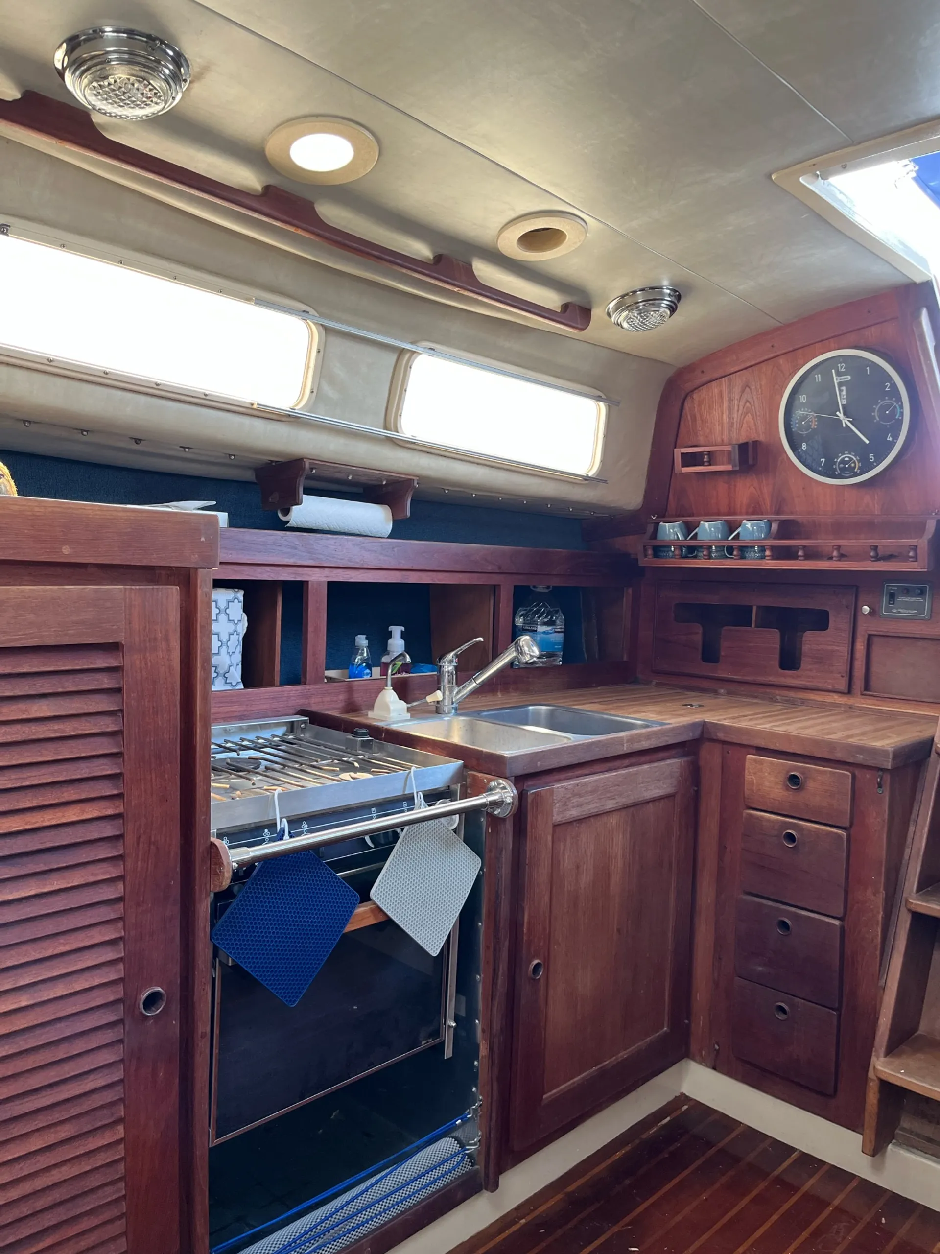 Moonstruck - Cal 35 Sloop