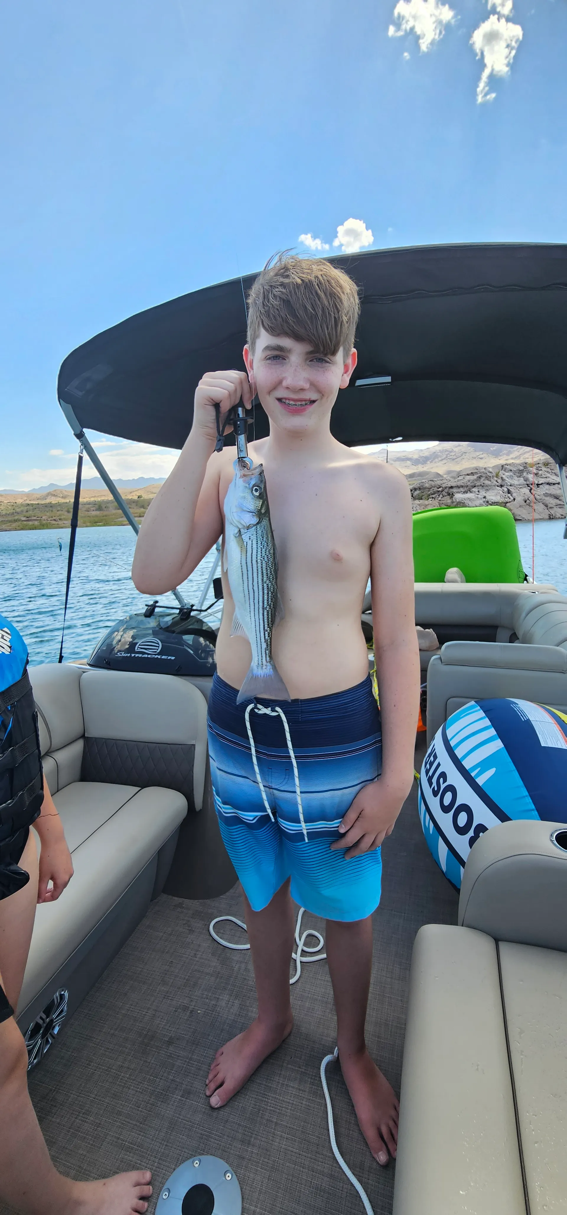 SUN TRACKER SPORTFISH 22 DLX in Boulder City, NV — photo 3