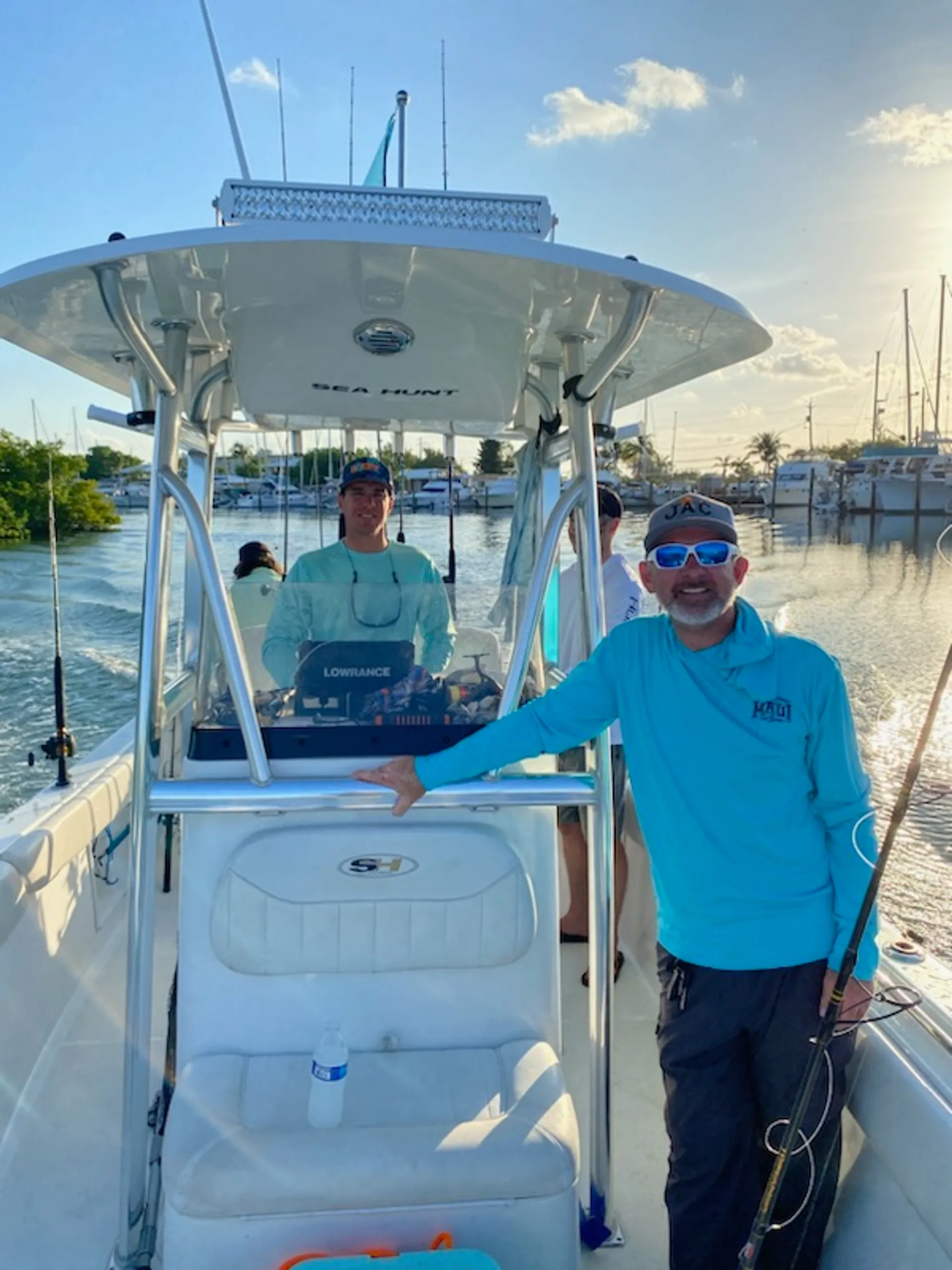 22.5 offshore center console boat