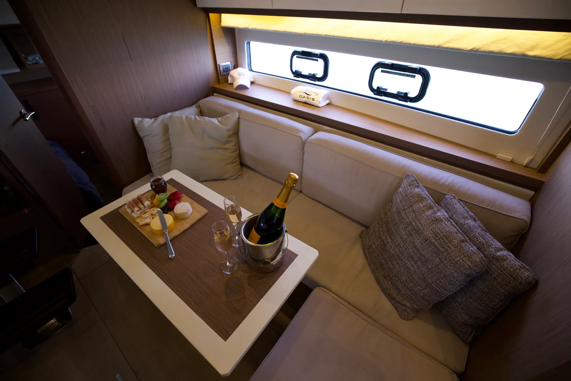 40’ Luxury French Yacht in Hampton Bays, NY!