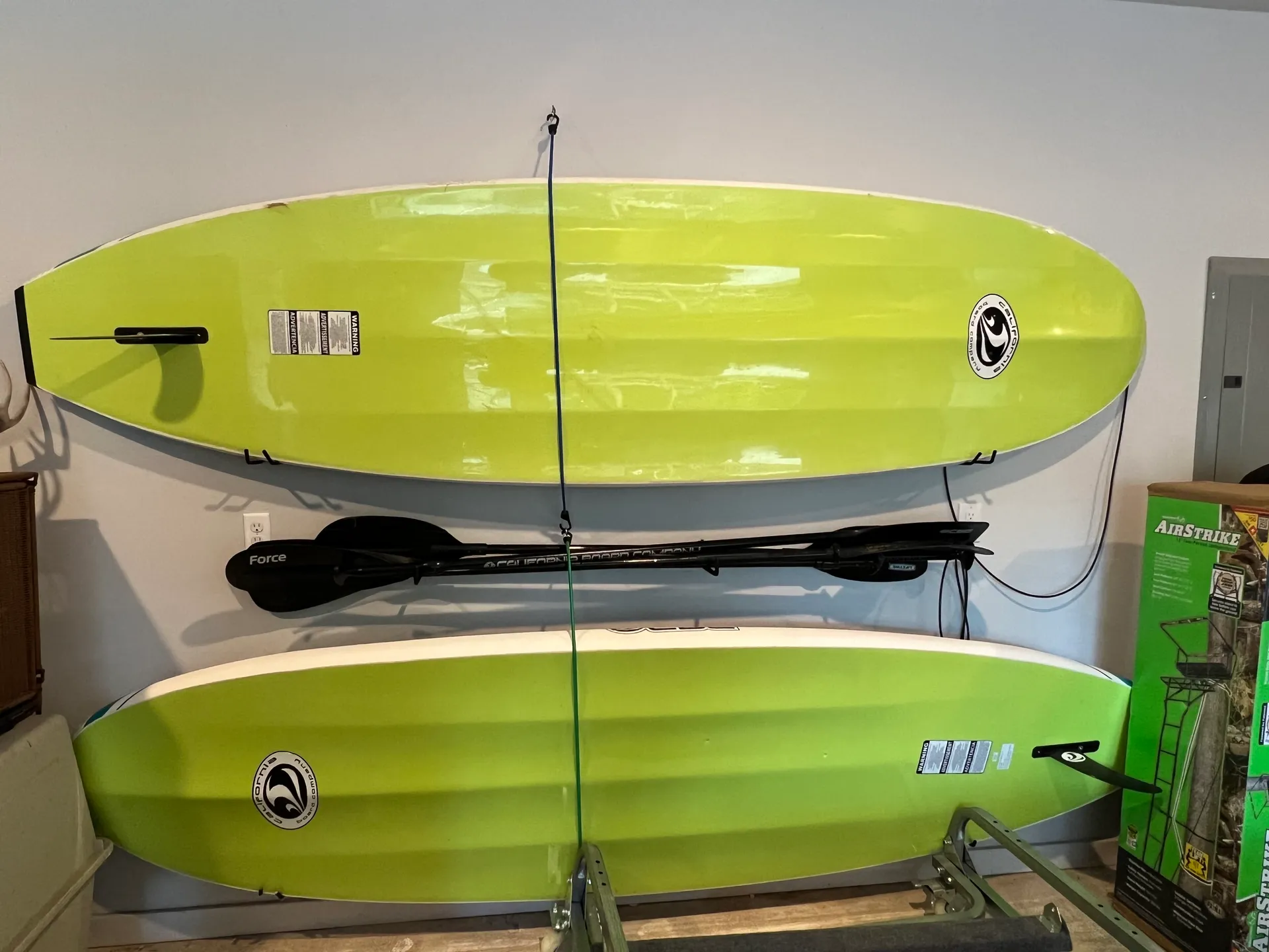 24 Foot pontoon boat for rent on Cedar Creek Lake 