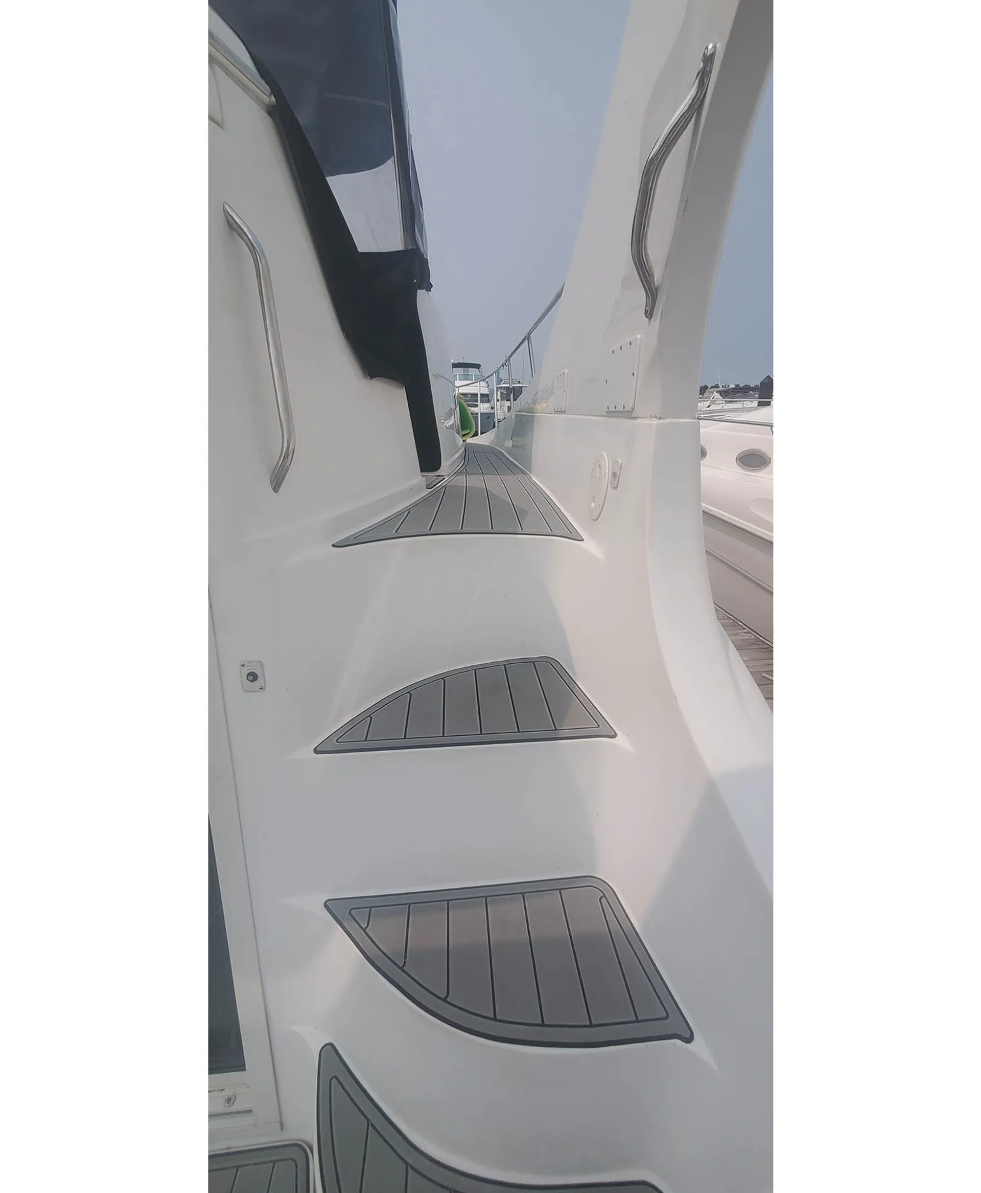 Chicago’s Best Party Yacht – 40’ Double Decker Carver