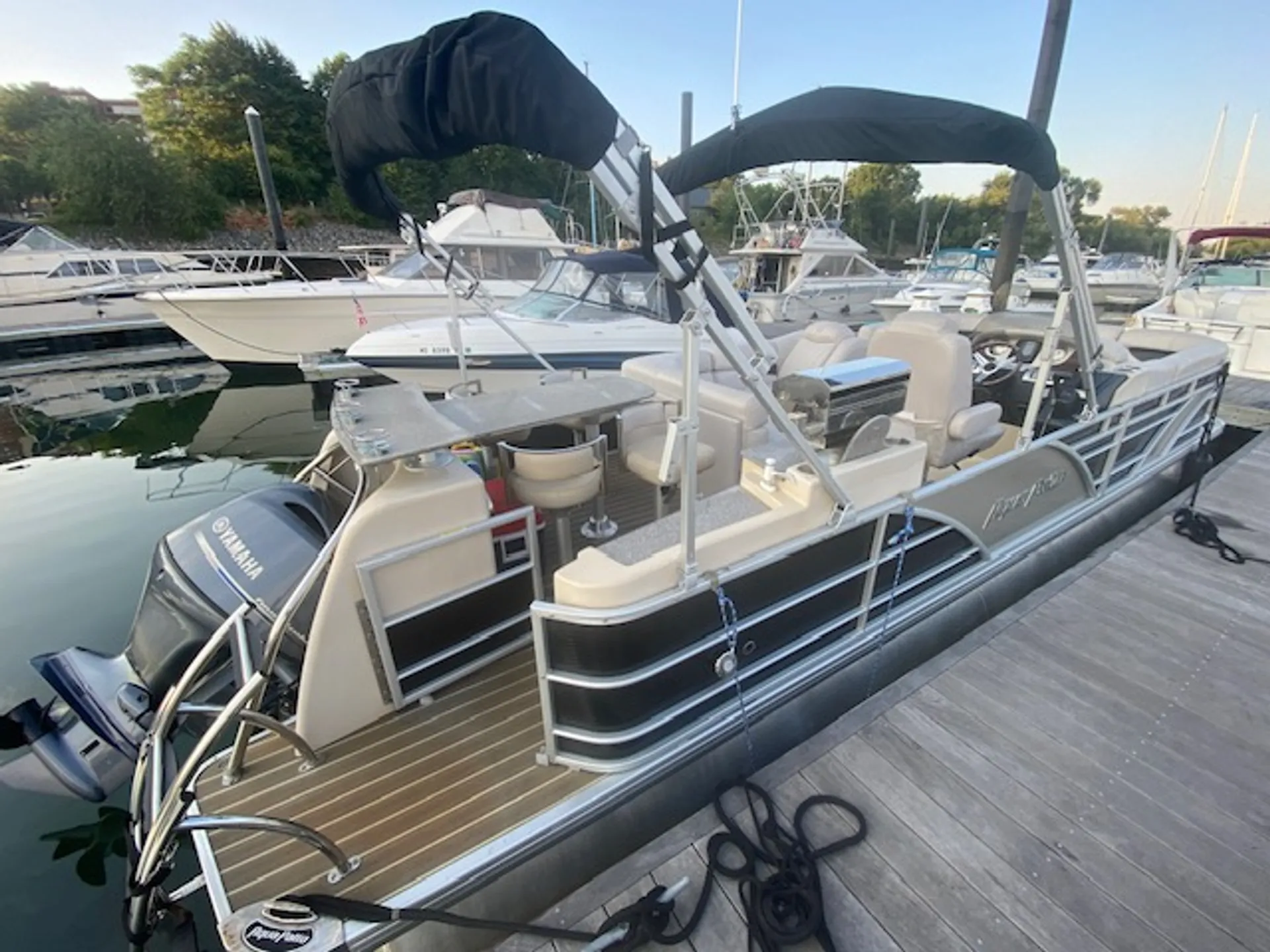 Book the boat that Kei and Pope from Outer Banks booked!