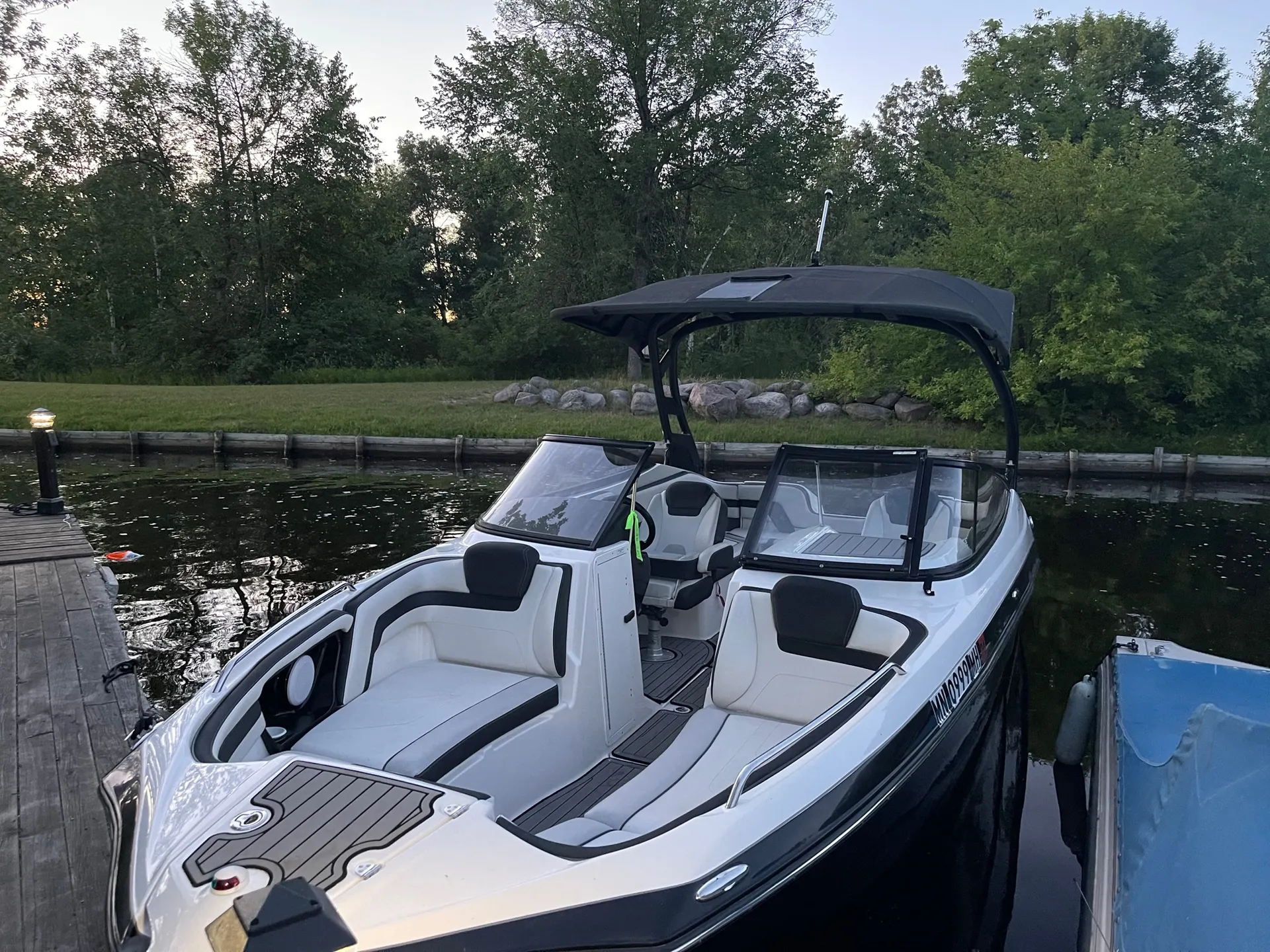 12 passenger Yamaha 242 Limited