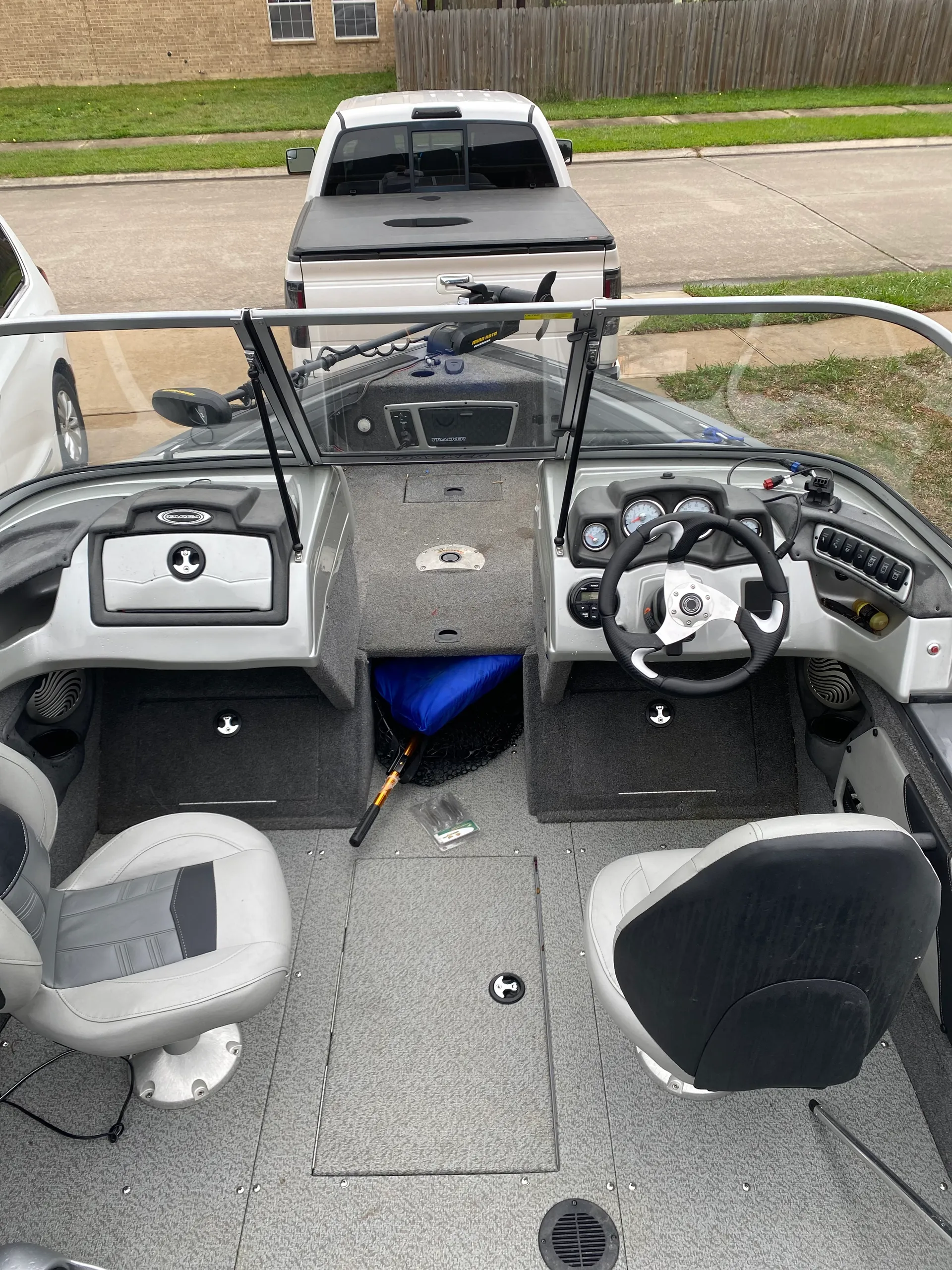 TRACKER BY TRACKER MARINE TARGA V-18 COMBO W/150XL PRO XS W/TRLR in Dickinson, TX — photo 4