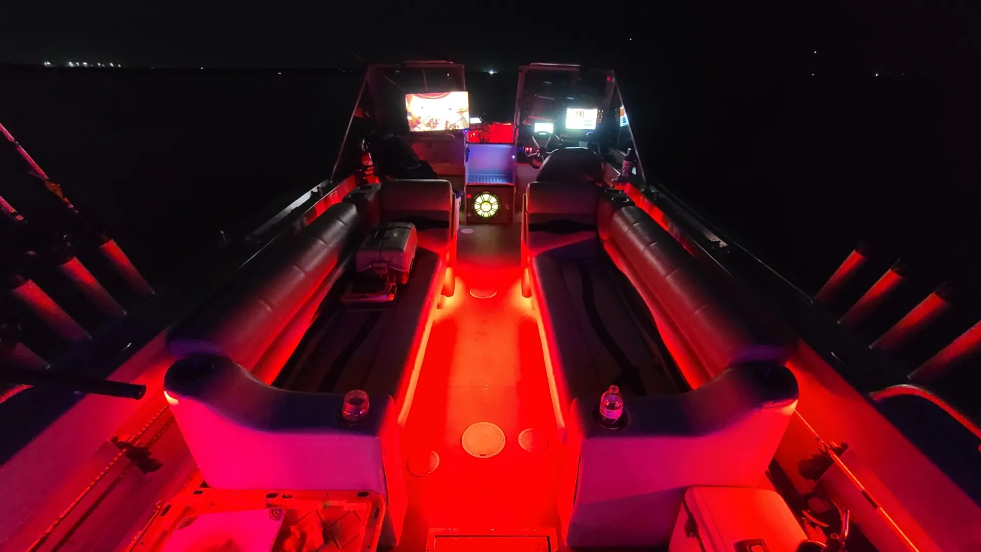 Hewescraft Oceanpro on lake Lewisville/Grapevine *FREE FLOATING MAT!!*