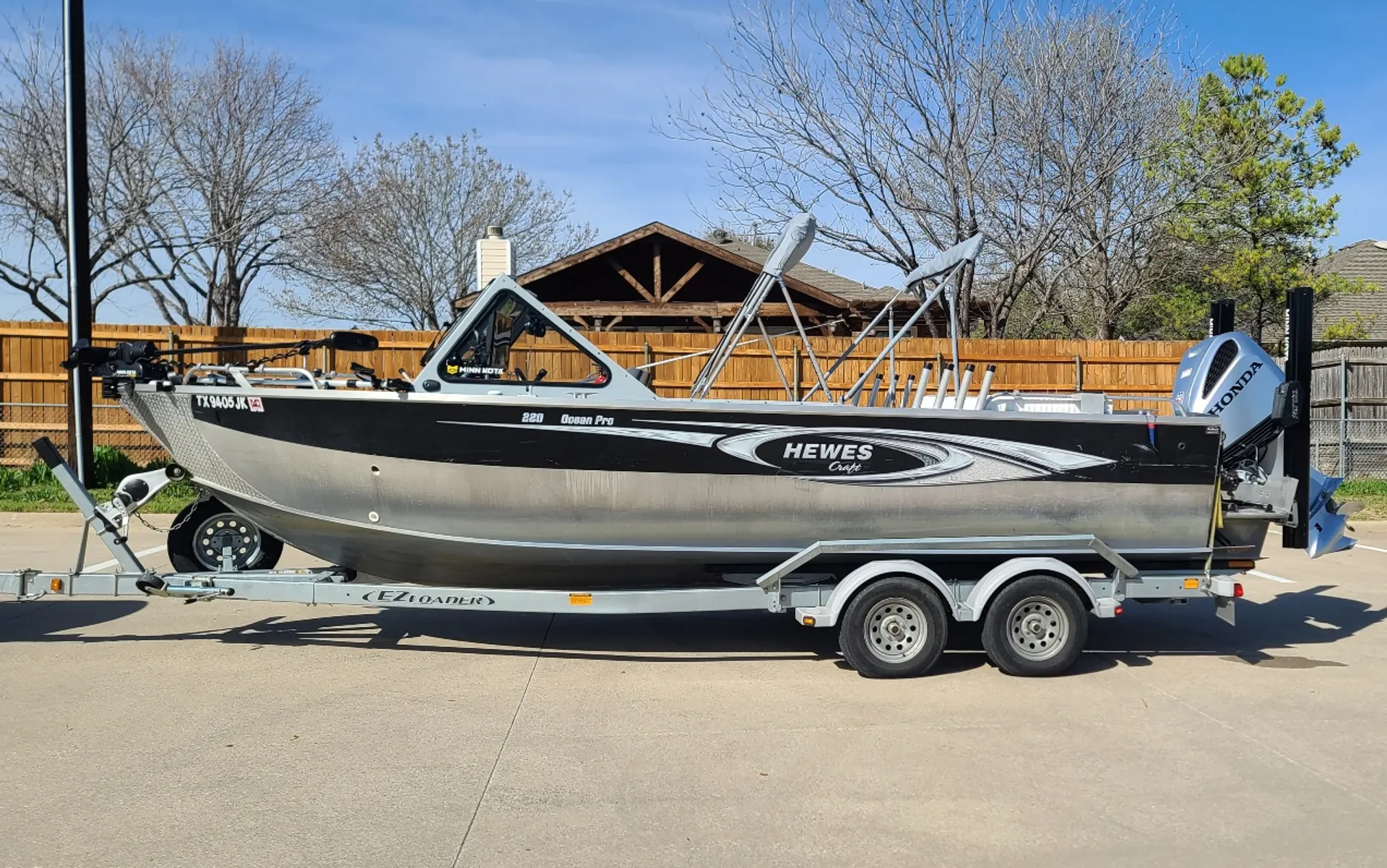 Hewescraft Oceanpro on lake Lewisville/Grapevine *FREE FLOATING MAT!!*