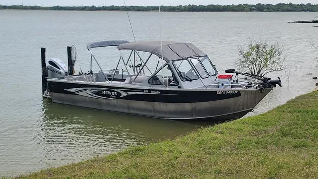 Rent a HEWESCRAFT BY HEWES MARINE dual console in Lewisville, TX near me
