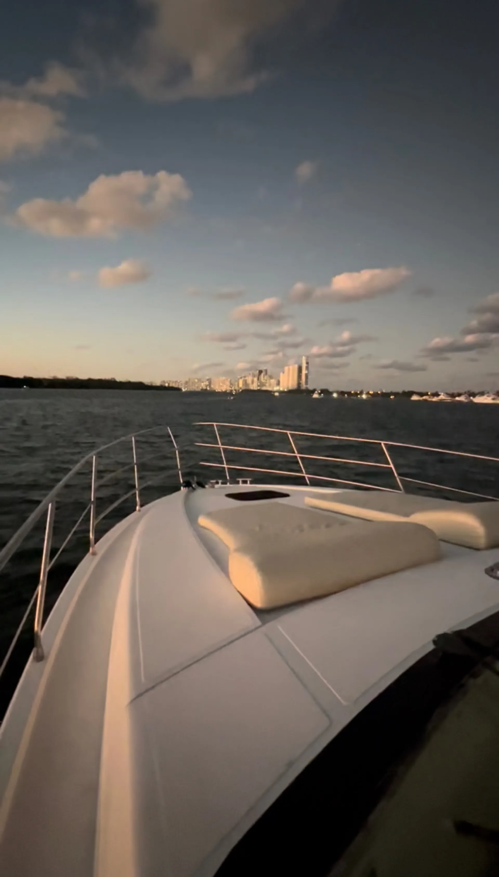 Azimut Yachts 58 in Miami, FL — photo 10