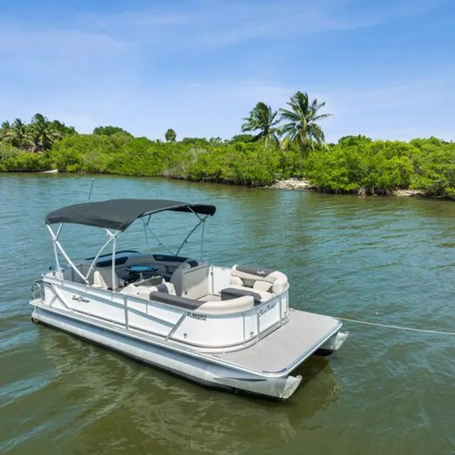 Rent a Sunchaser pontoon in Vero Beach, FL near me