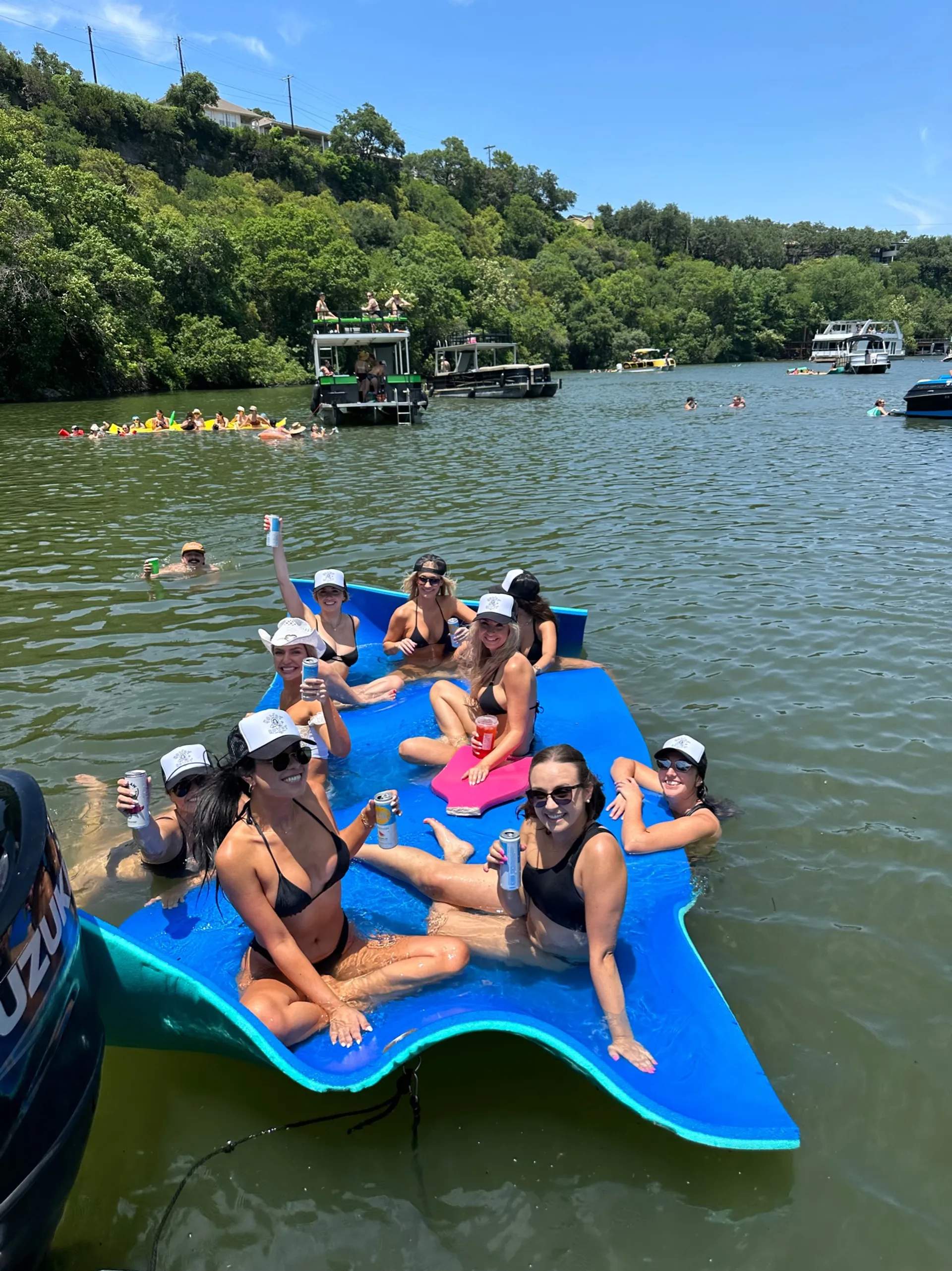 luxury Avalon pontoon Boat Cruise! Perfect for parties/families🎊🥂☀️